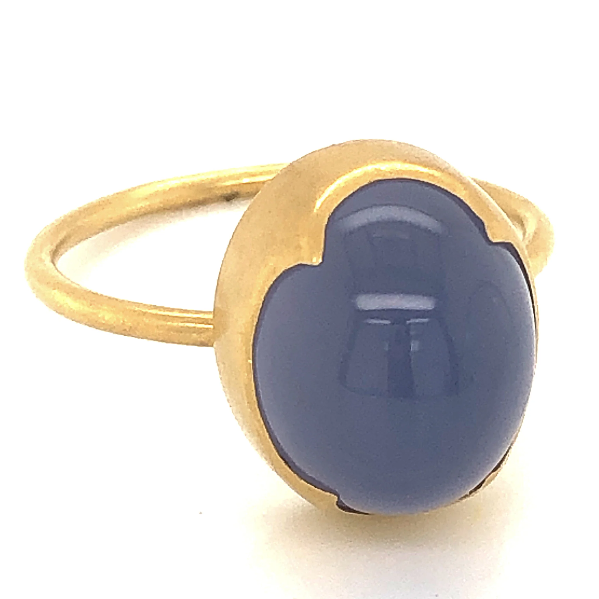 Blue Chalcedony Cocktail Ring in 18k Yellow Gold - Image 3