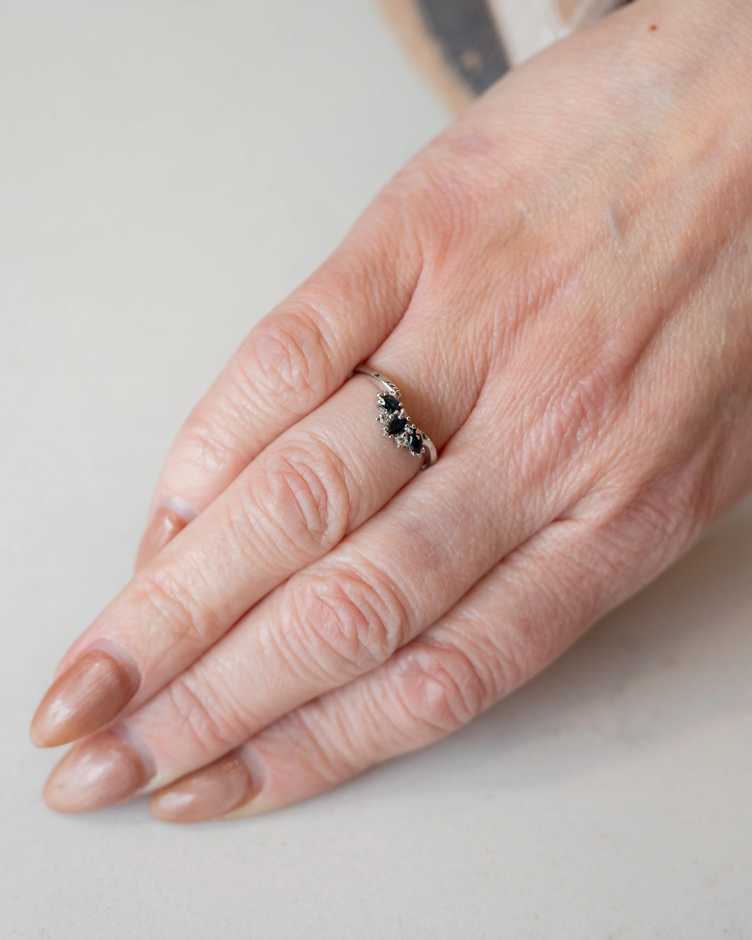 Blue Sapphire & Diamond Contour Wedding Band in 14k - Image 7