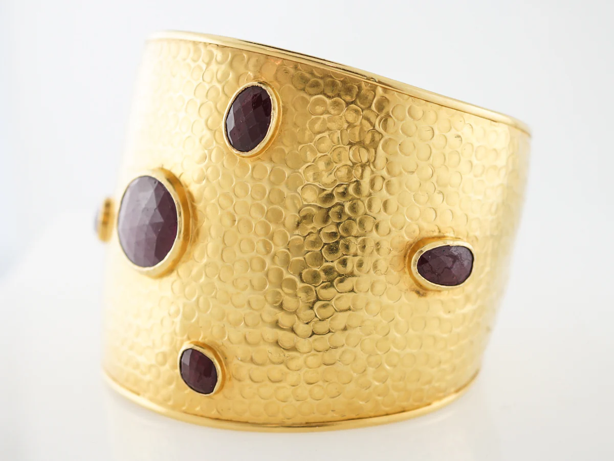 ***RTV11/23***Bracelet Modern 10.01 Cushion & Oval Cut Rubies in 18k Yellow Gold - Image 2