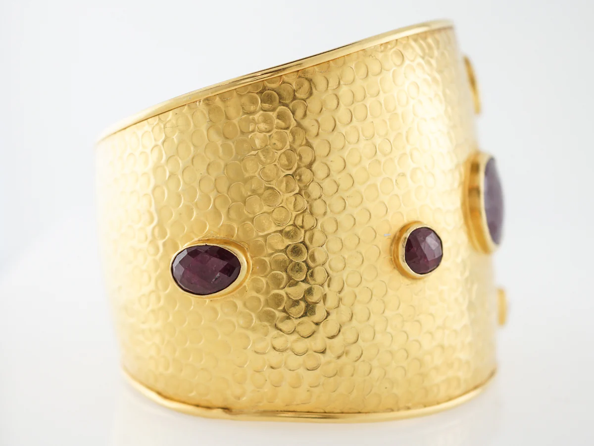 ***RTV11/23***Bracelet Modern 10.01 Cushion & Oval Cut Rubies in 18k Yellow Gold - Image 3