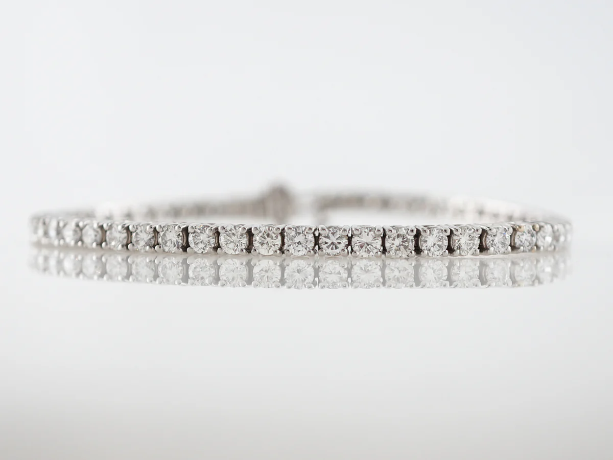 Bracelet Modern 5.70 Round Brilliant Cut Diamonds in 18k White Gold