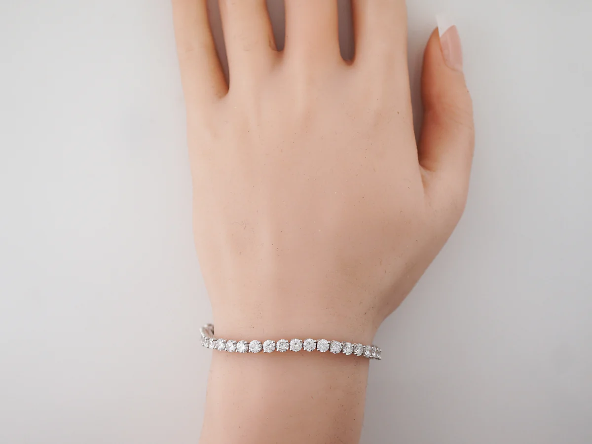 Bracelet Modern 8.18 Round Brilliant Cut Diamonds in 18k White Gold - Image 4