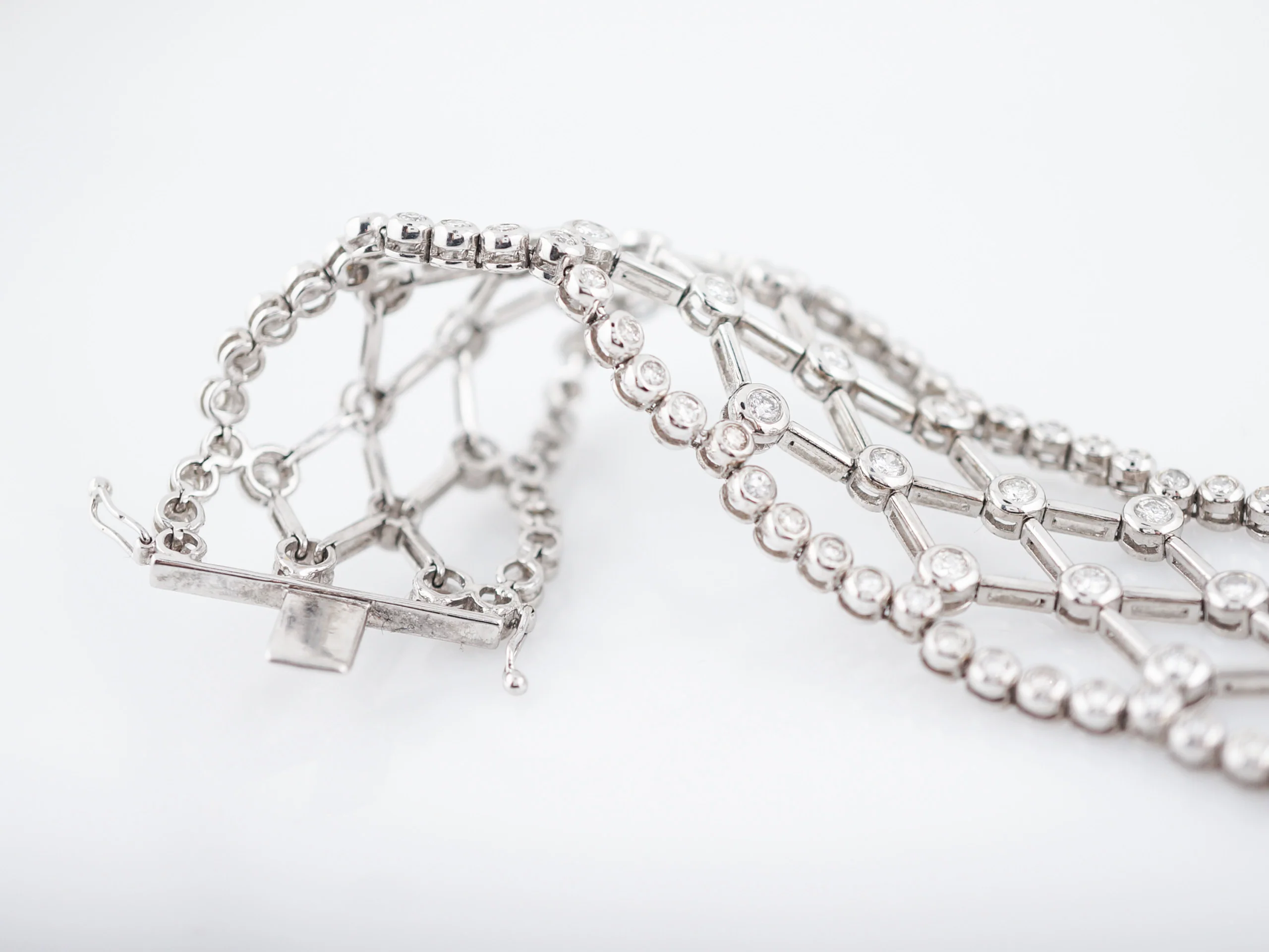 Bracelet Modern 8.19 Round Brilliant Cut Diamonds in 18K White Gold - Image 3