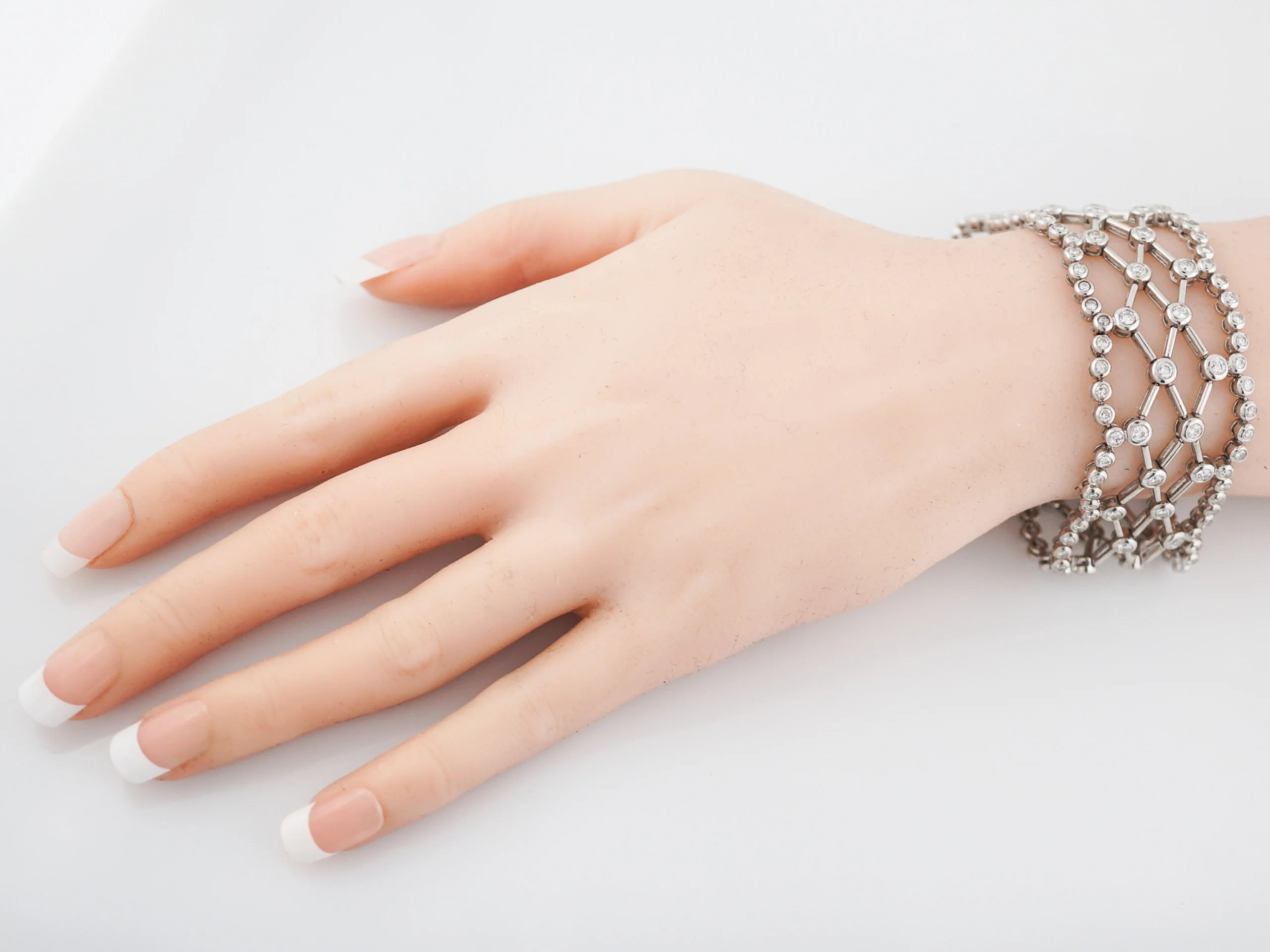 Bracelet Modern 8.19 Round Brilliant Cut Diamonds in 18K White Gold - Image 7