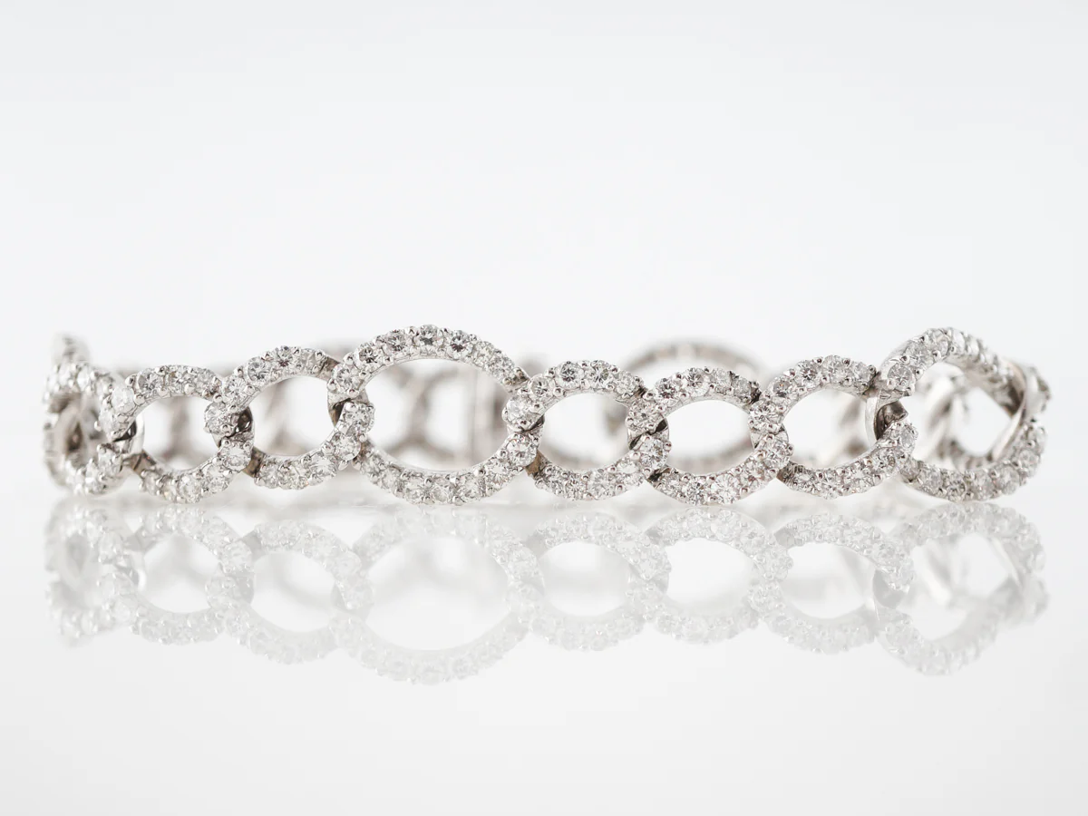 **RTV 1/17/19**Bracelet Modern 9.31 Round Brilliant Cut Diamonds in 18k White Gold