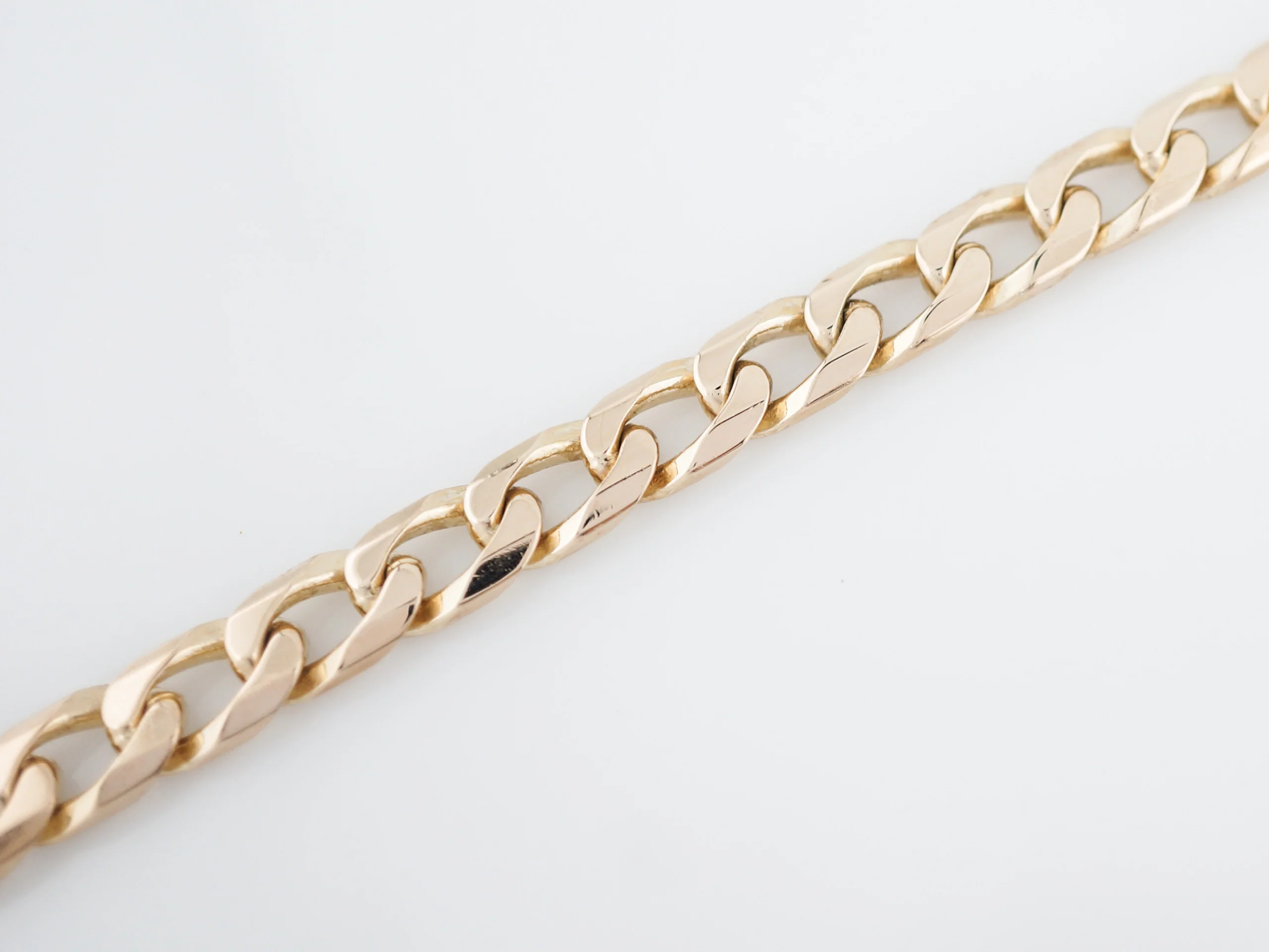 Bracelet Modern Chain Link in 14K Yellow Gold