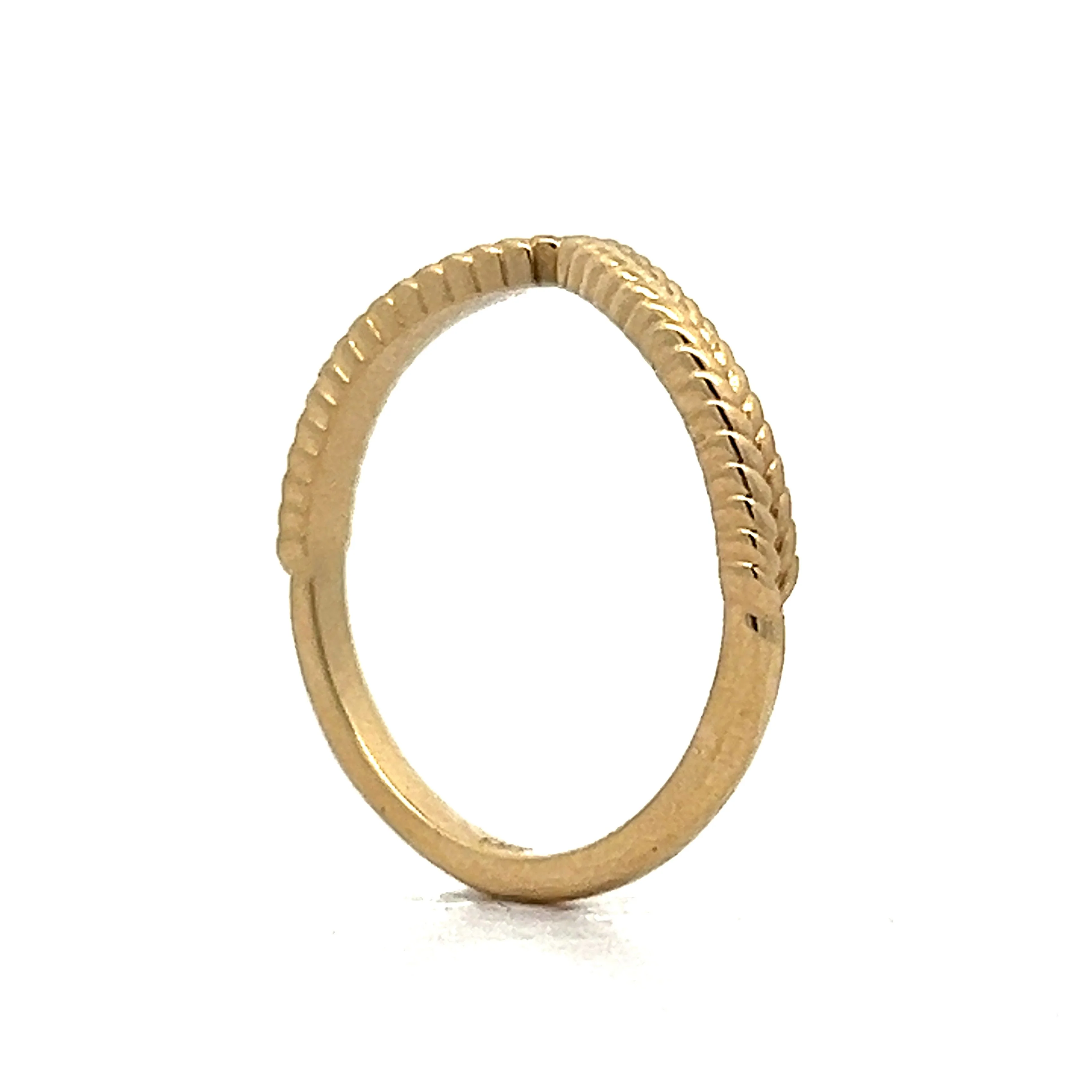 Chevron Textured Contour Wedding Band in 14k Yellow Gold - Image 5