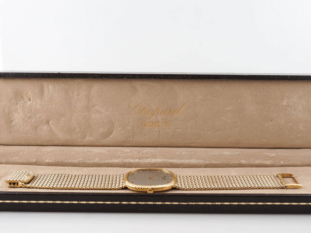Chopard 1970's Women's Watch in 18k Yellow Gold - Image 7