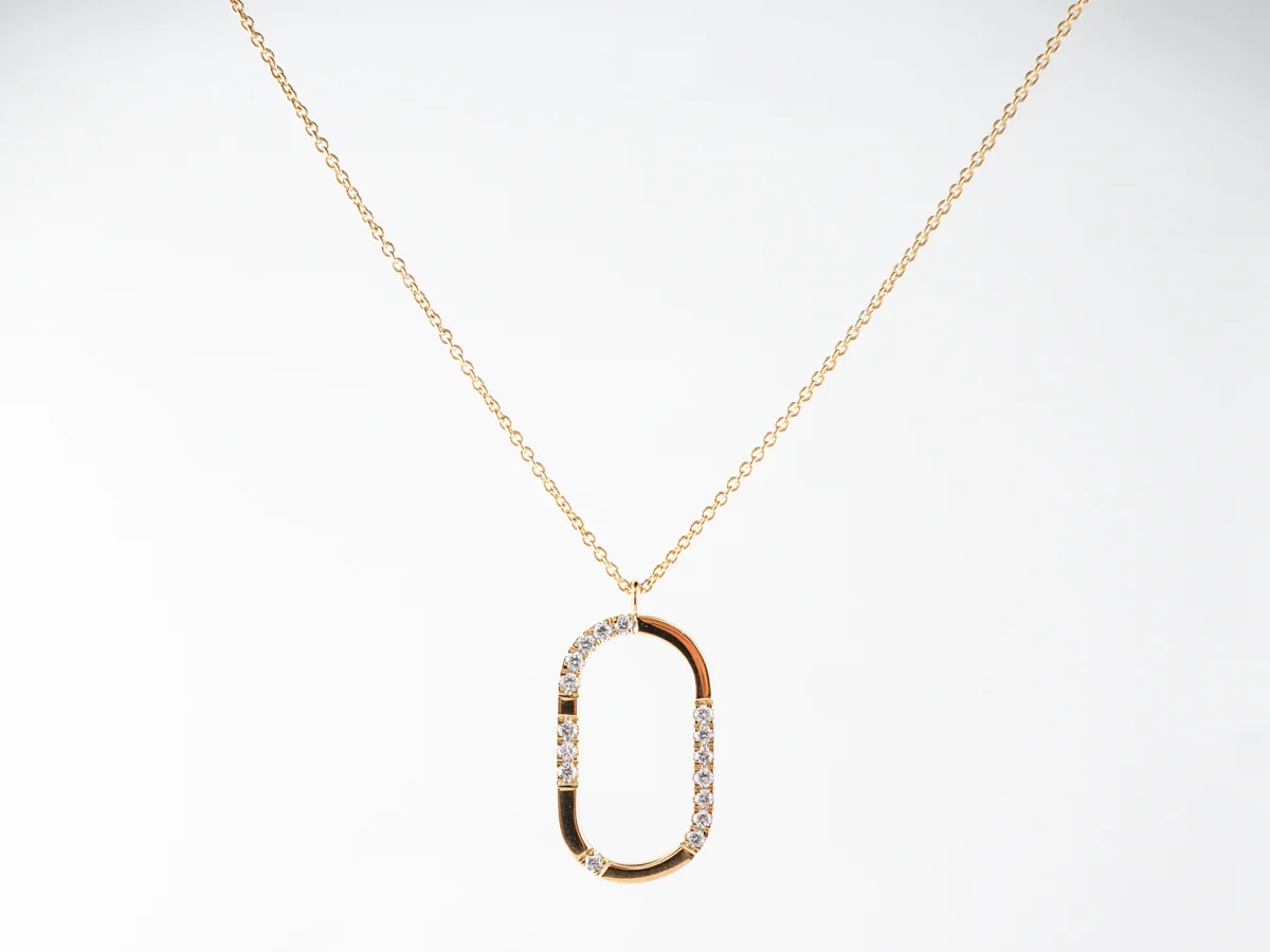 Circular Diamond Pendant in 18k Yellow Gold