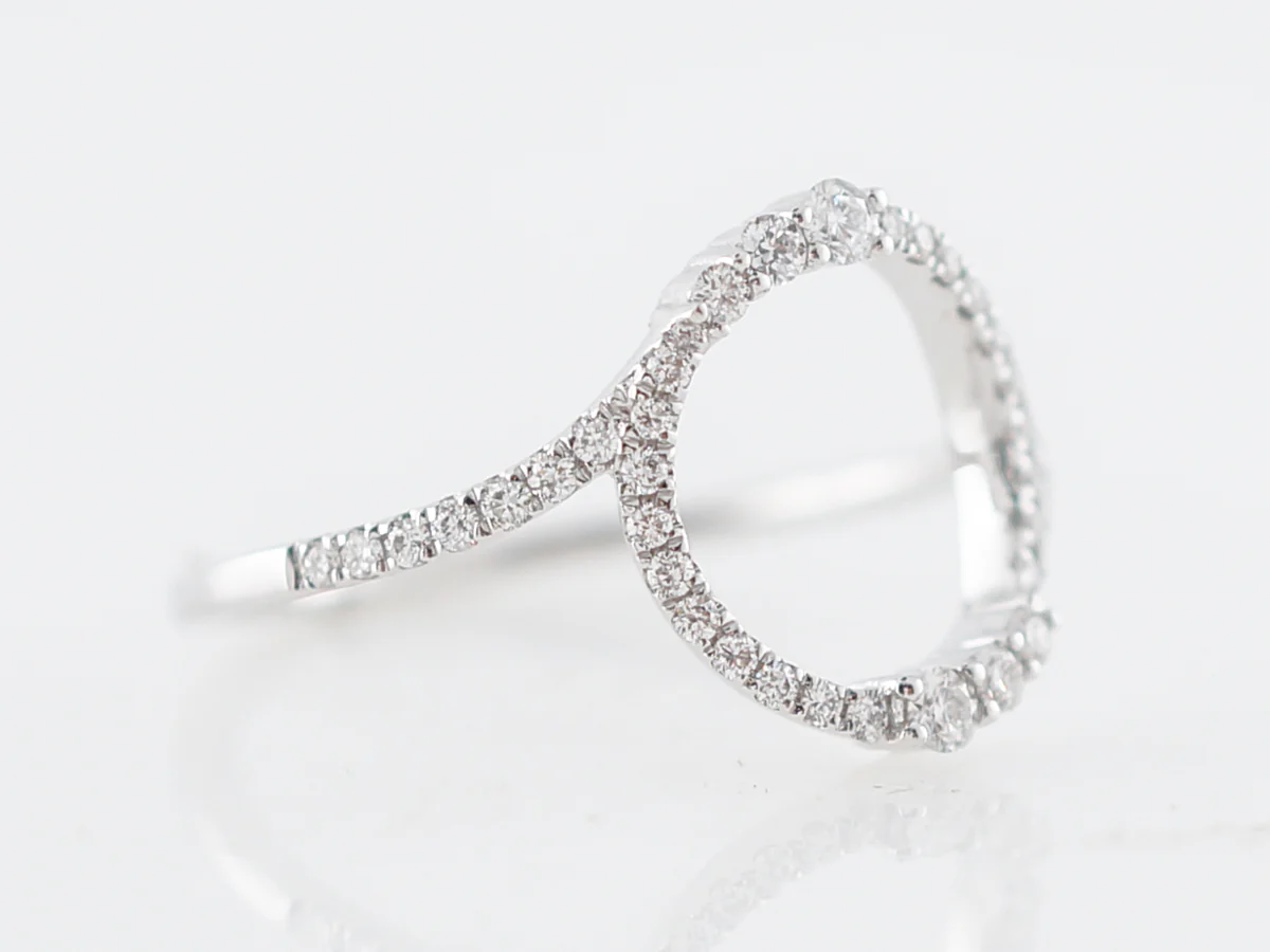 Circular Diamond Right Hand Ring in White Gold - Image 3