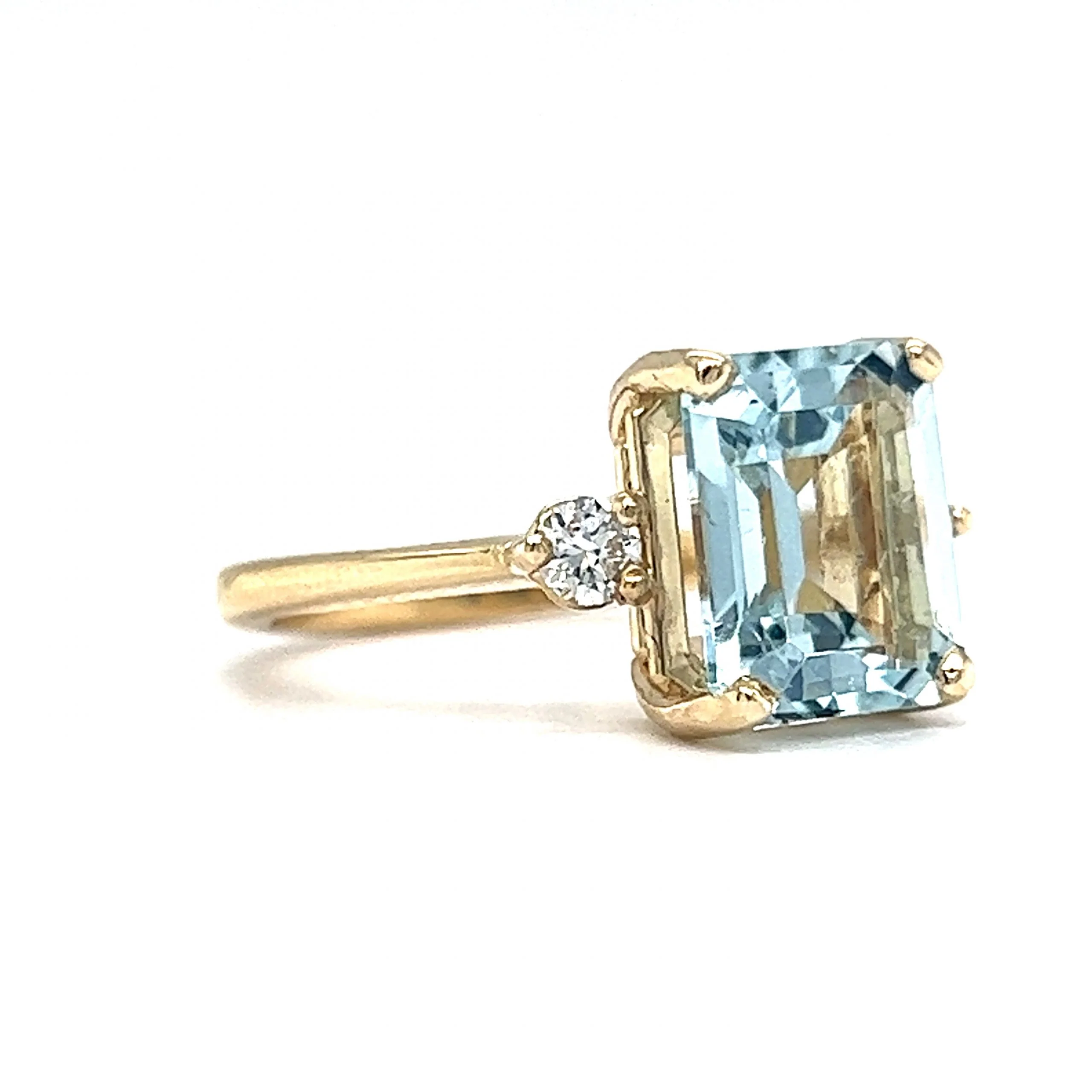 Classic Emerald Cut Aquamarine Engagement Ring in 14k Gold - Image 3
