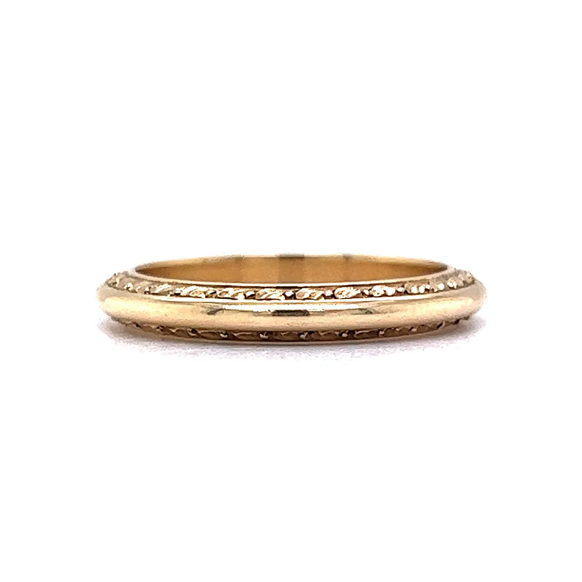 Vintage Retro Engraved Wedding Band in 14k Yellow Gold - Image 3