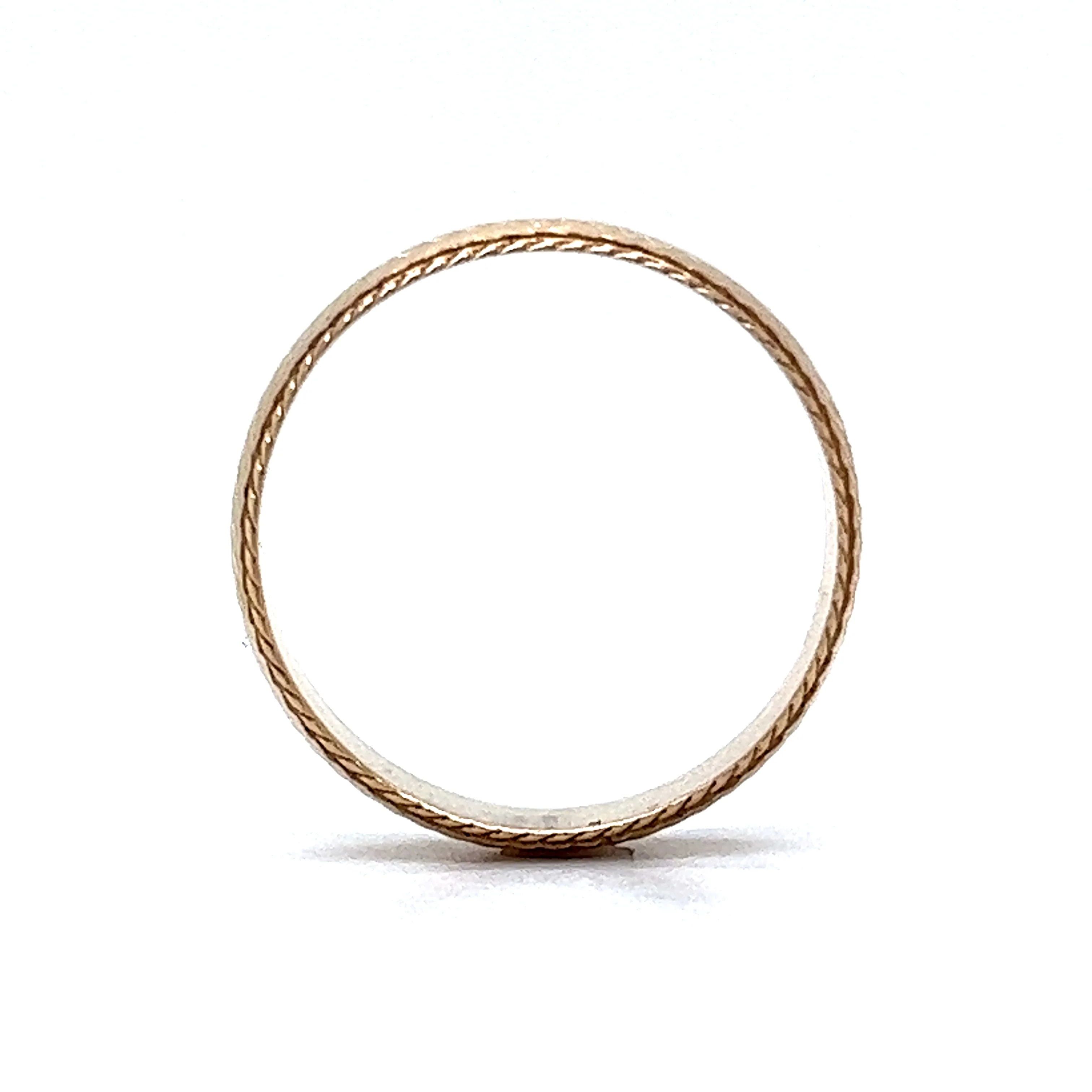 Men's Vintage Mid-Century Patterned Wedding Band in 14k Yellow Gold - Image 4