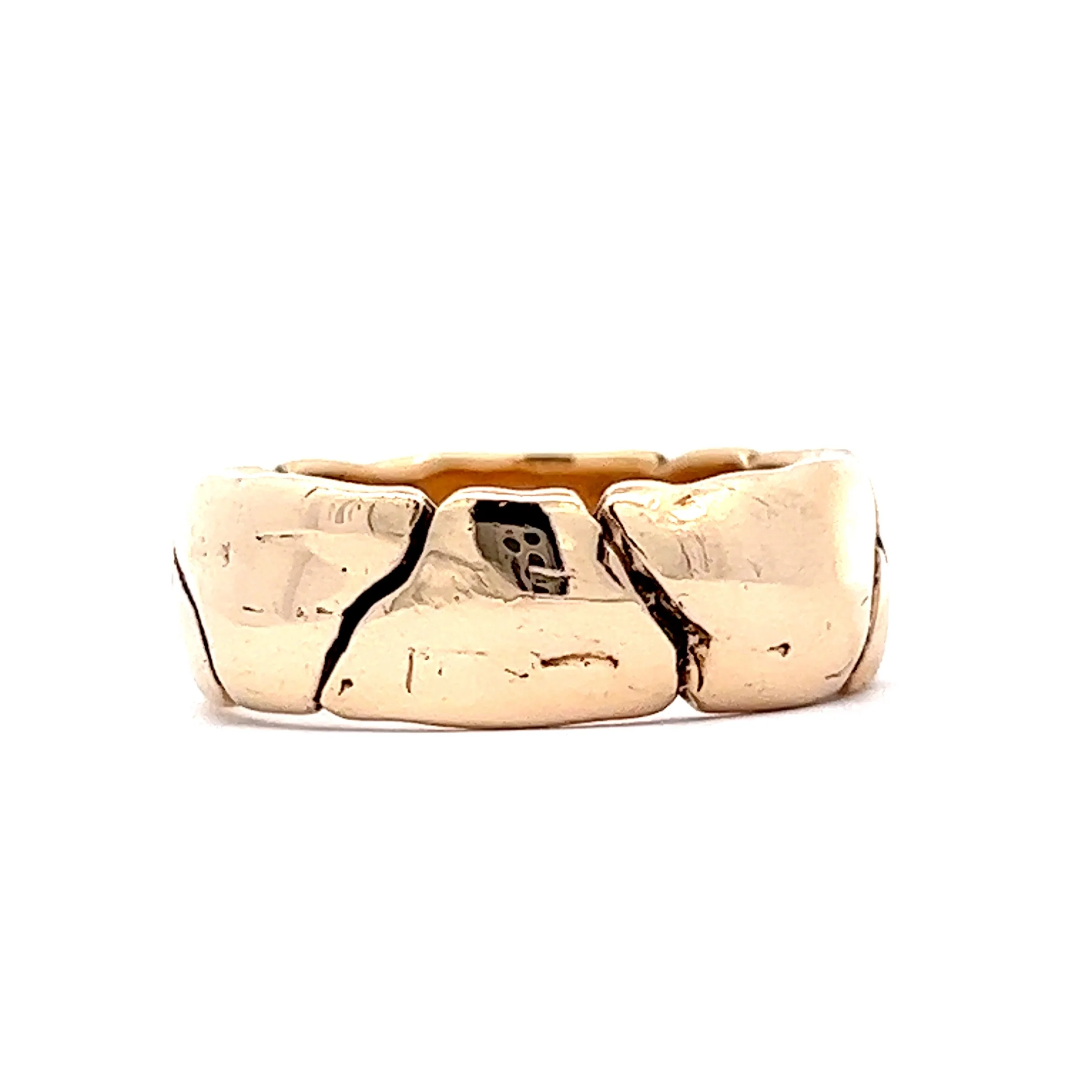 Men's 8mm Cobblestone Texture Wedding Band in 14k Yellow Gold - Image 3