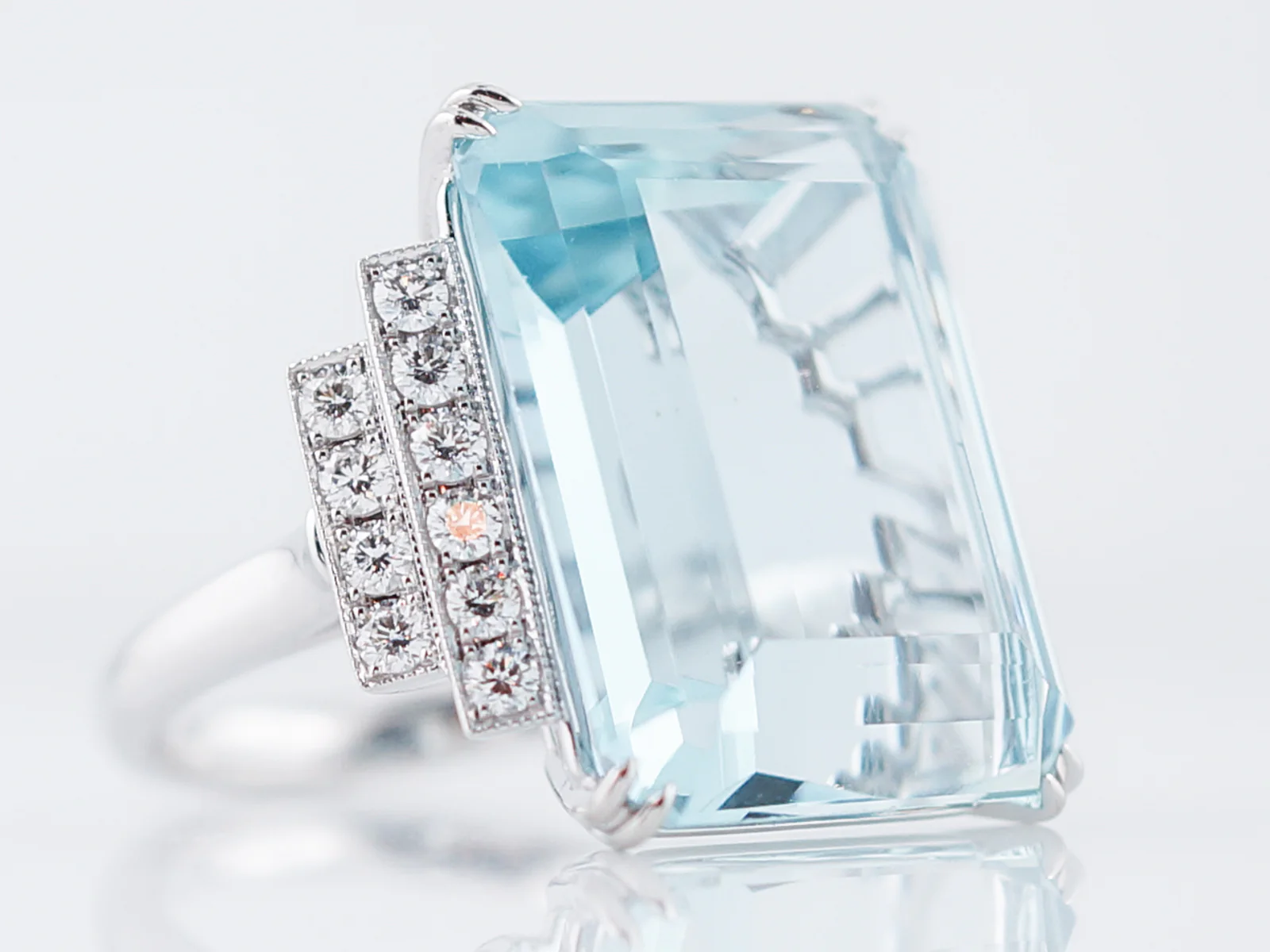 Cocktail Ring Modern 22.68 Emerald Cut Aquamarine in Platinum - Image 3