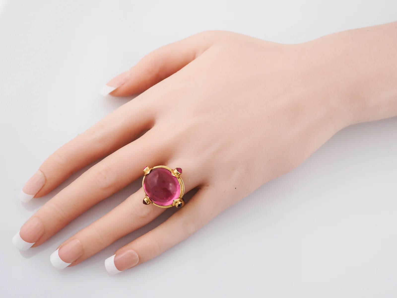 Cocktail Ring Modern 24.36 Oval Cabochon Cut Pink Tourmaline in 18k Yellow Gold - Image 9