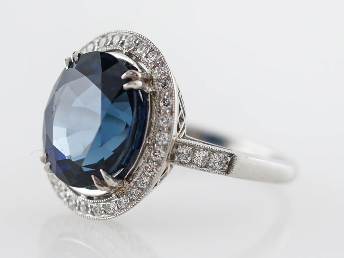 Cocktail Ring Modern 6.31 Oval Cut No Heat Sapphire & Diamonds in Platinum - Image 2