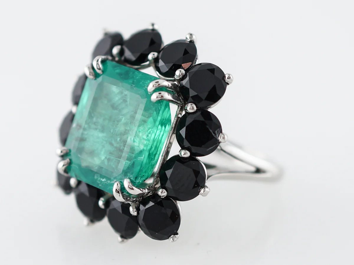 Cocktail Ring Modern 7.89 GIA Emerald Cut Emerald in Platinum - Image 2