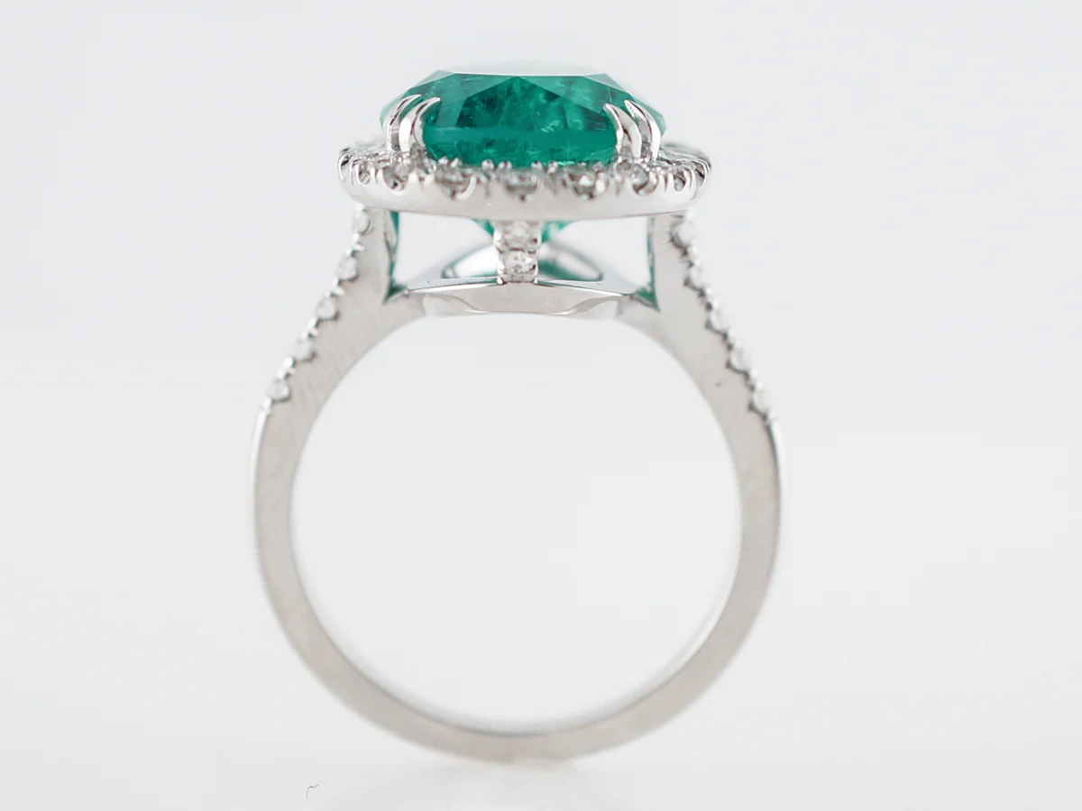 Cocktail Ring Modern GIA 6.96 Pear Cut Emerald & Diamonds in 18k White Gold - Image 4