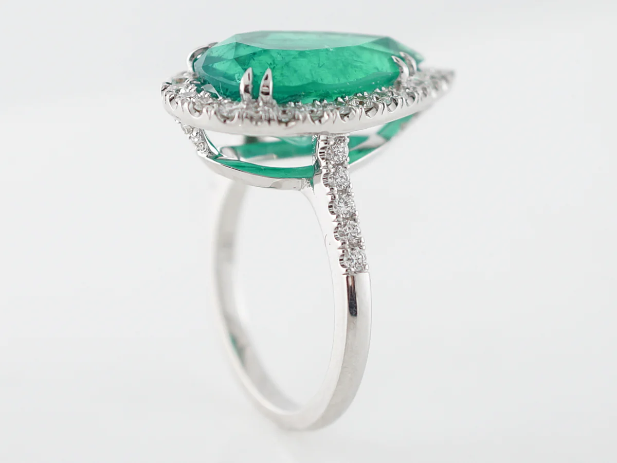 Cocktail Ring Modern GIA 6.96 Pear Cut Emerald & Diamonds in 18k White Gold - Image 5
