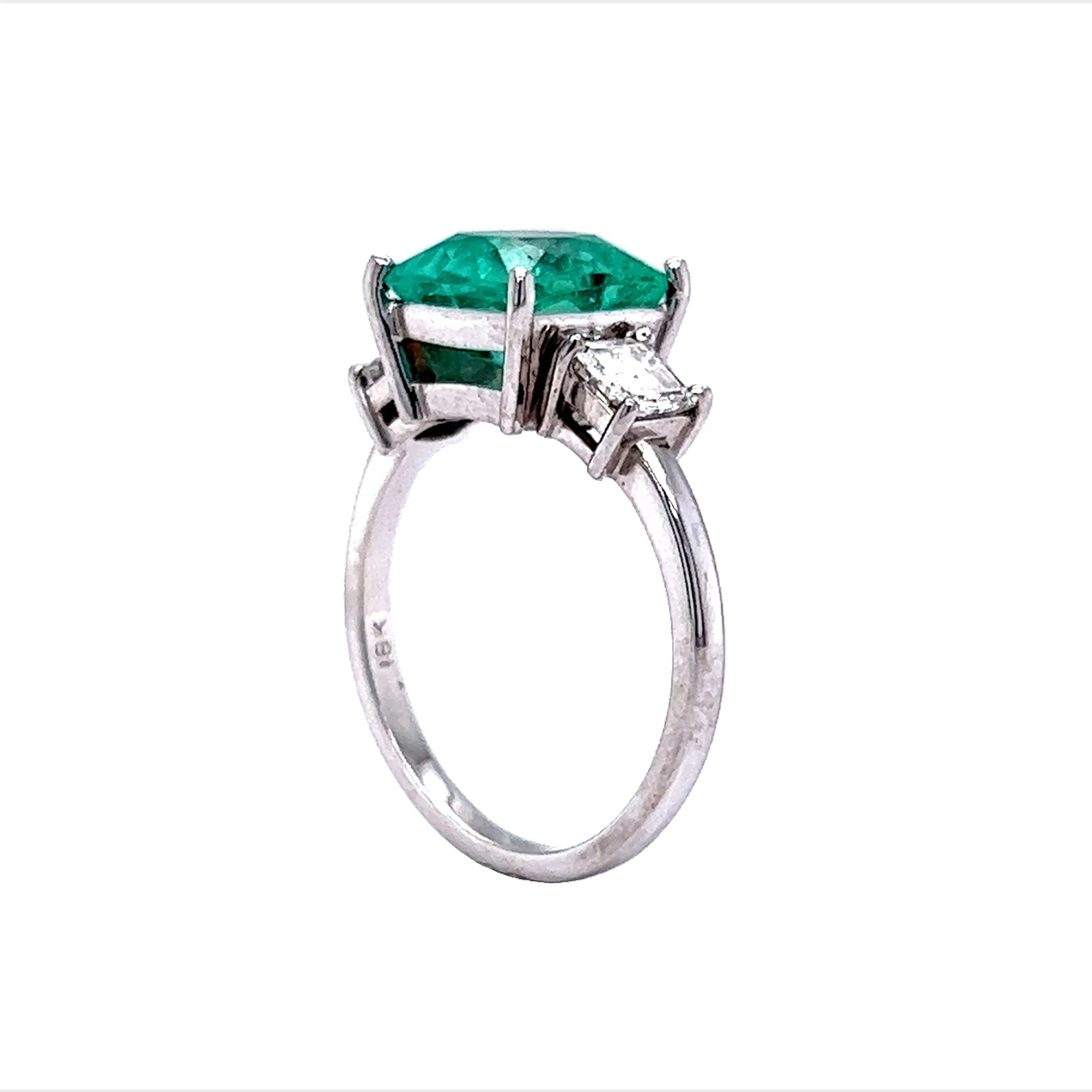 Emerald Cocktail Ring in 18k White Gold - Image 5