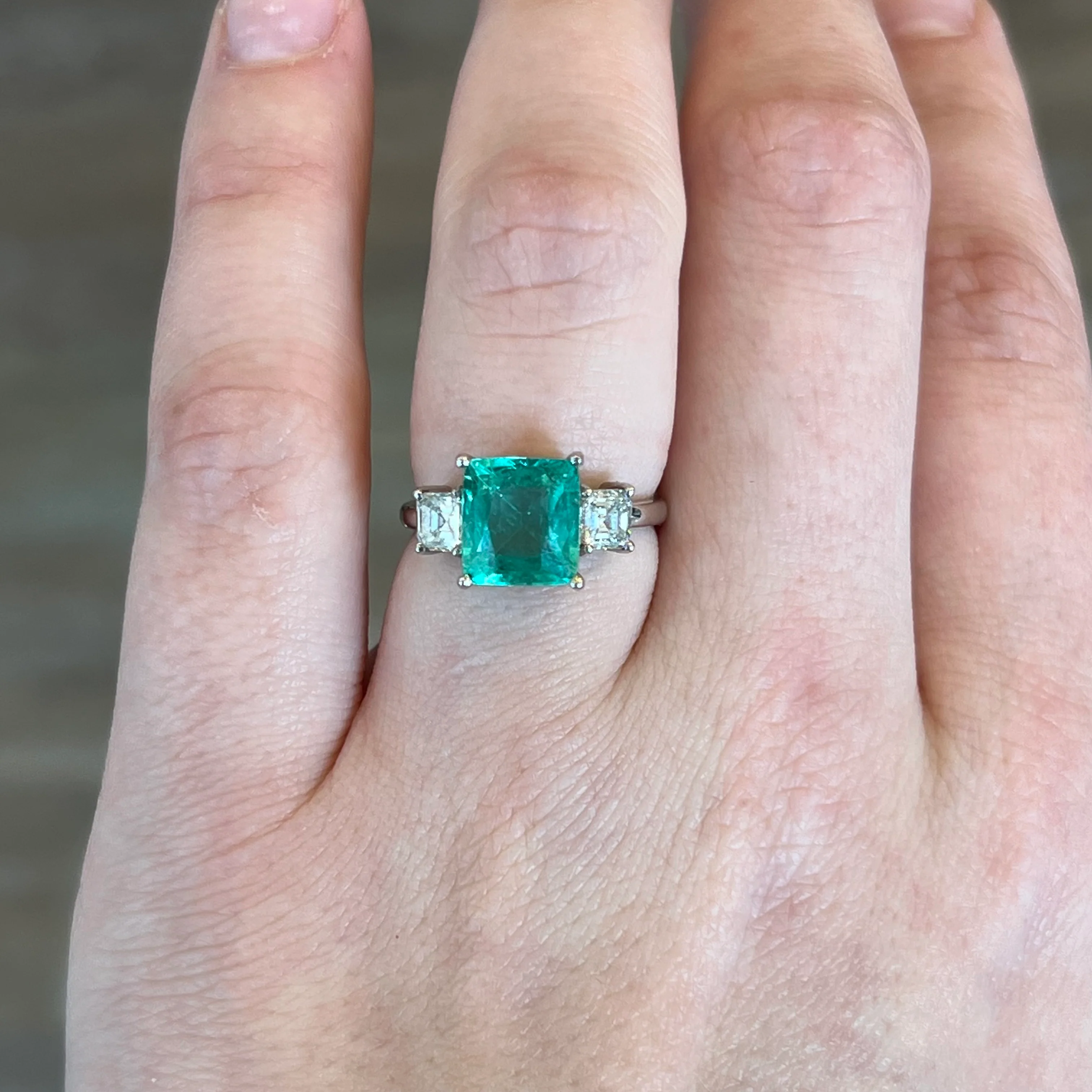 Emerald Cocktail Ring in 18k White Gold - Image 6