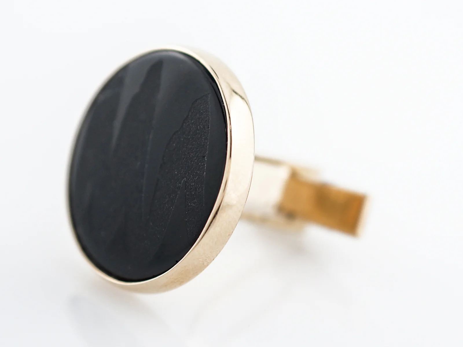 Cufflinks Modern Round Cabochon Cut Onyx in 14k Yellow Gold - Image 4