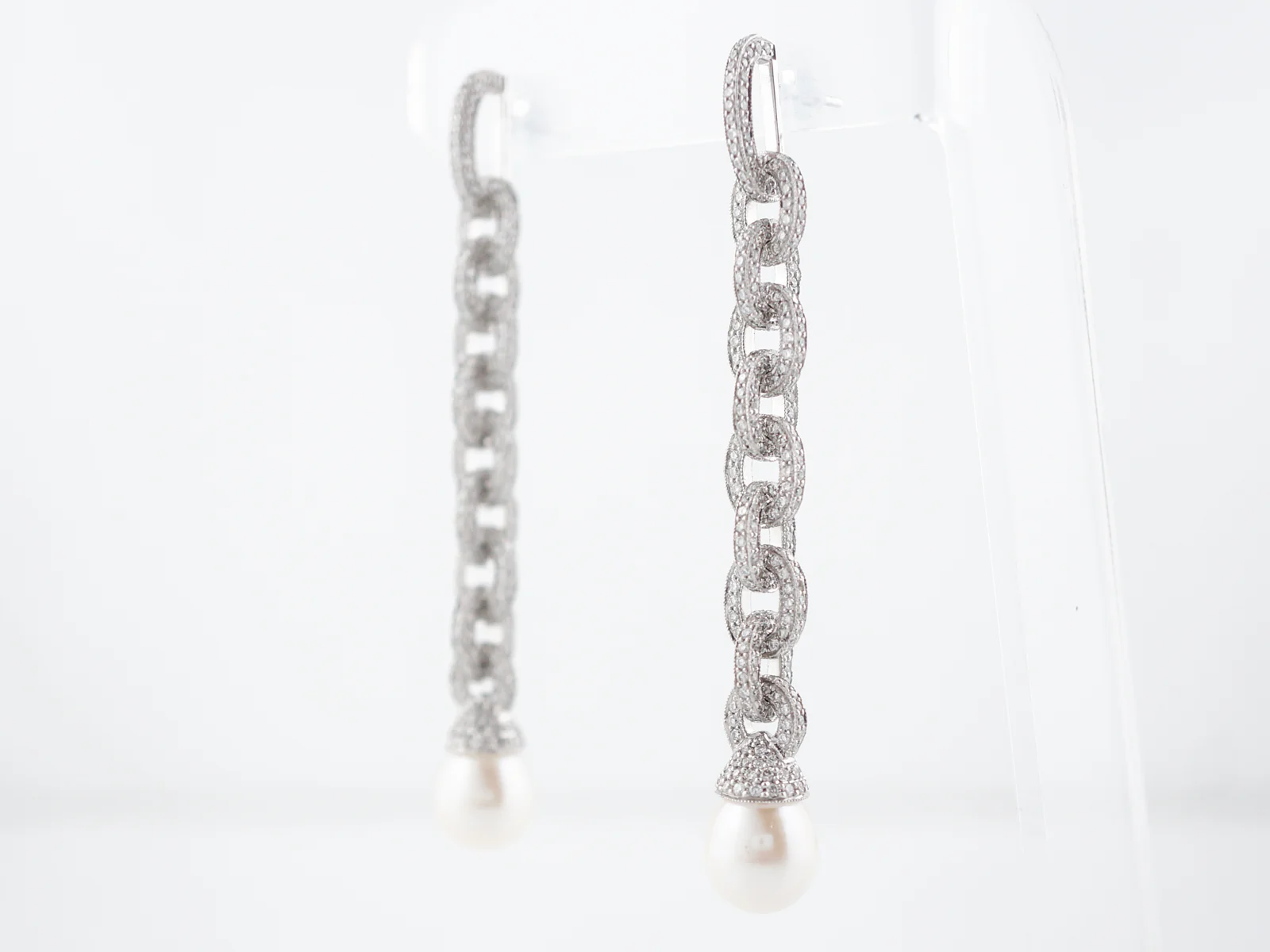 Dangle Earrings Modern 6.59 Round Brilliant Cut Diamonds & Pearl in Platinum - Image 2