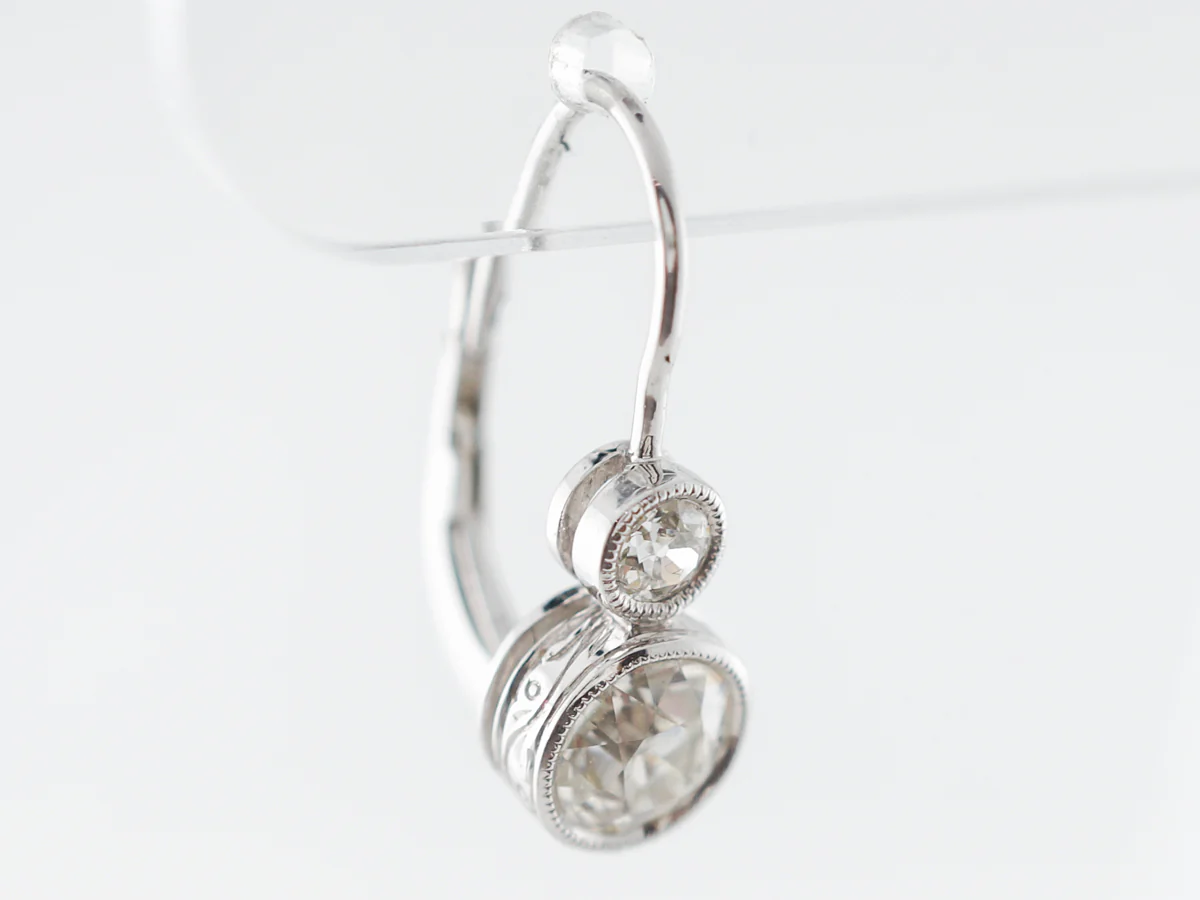 Deco Style Diamond Earrings 1 Carat in Platinum - Image 4