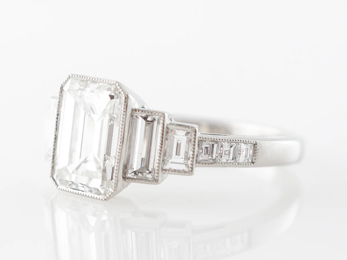 Deco Style Emerald Cut Diamond Engagement Ring in Platinum - Image 2