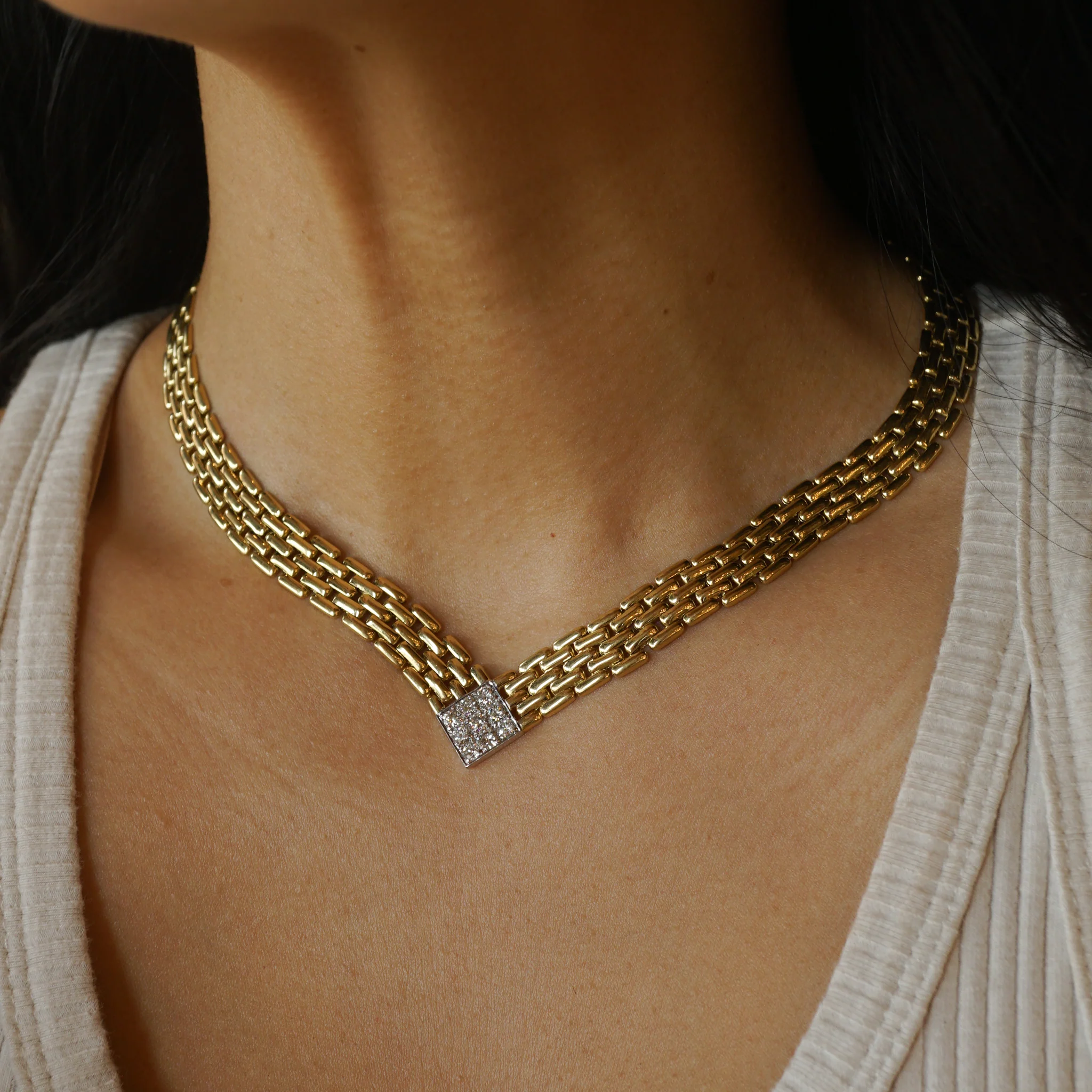 Diamond Cluster Collar Necklace in 18k Yellow Gold - Image 4