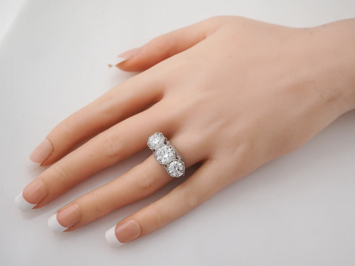 Diamond Filigree Cocktail Ring 4.5 Carats in Platinum - Image 7