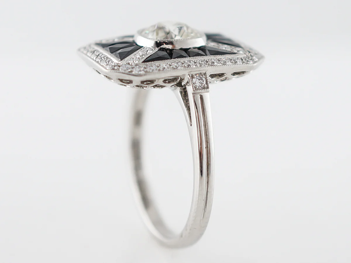 Diamond & Sapphire Right Hand Ring in Platinum - Image 5