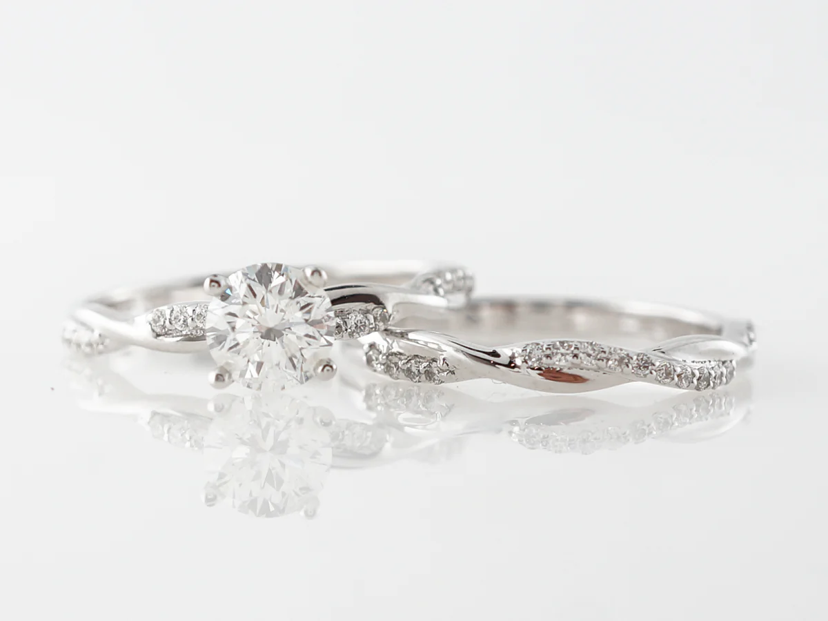 Diamond Solitaire Engagement Ring & Wedding Band Set - Image 4