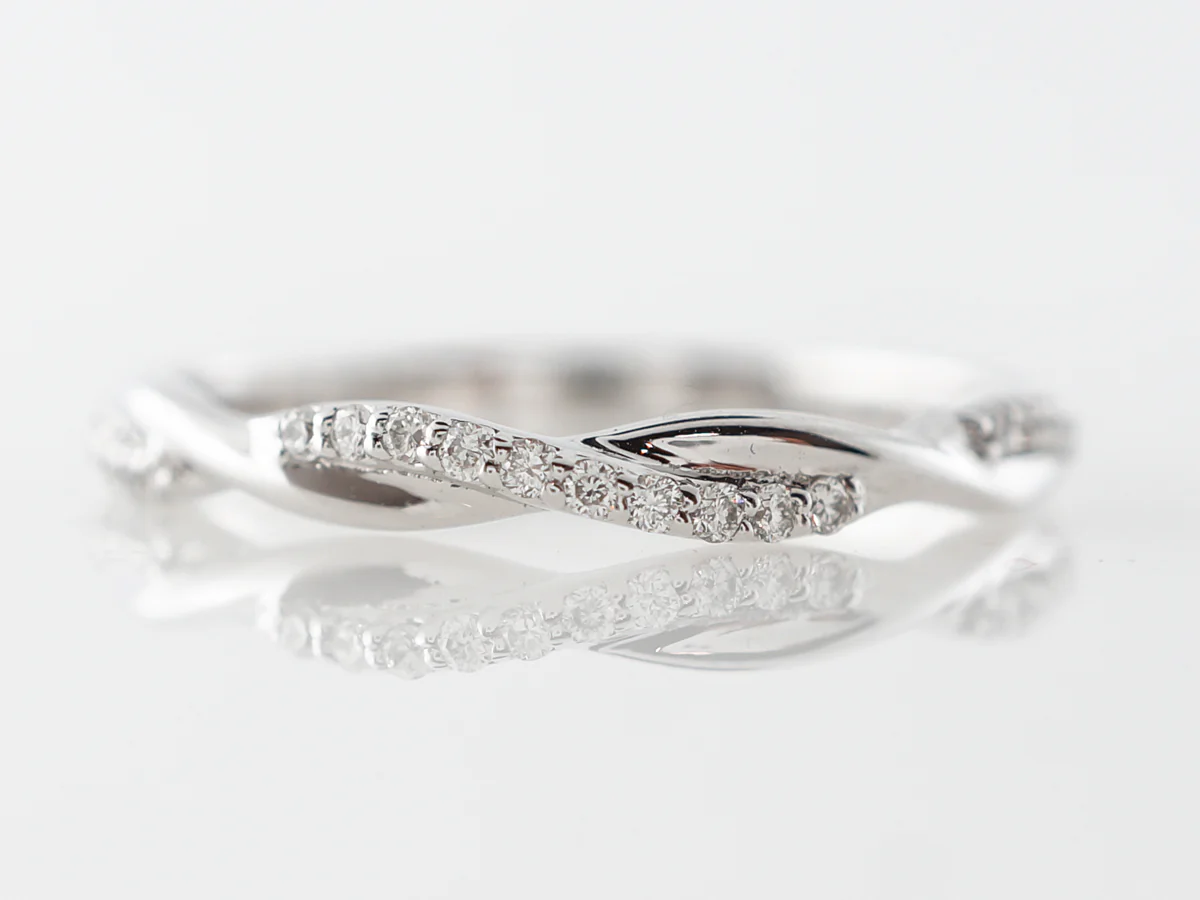 Diamond Solitaire Engagement Ring & Wedding Band Set - Image 6