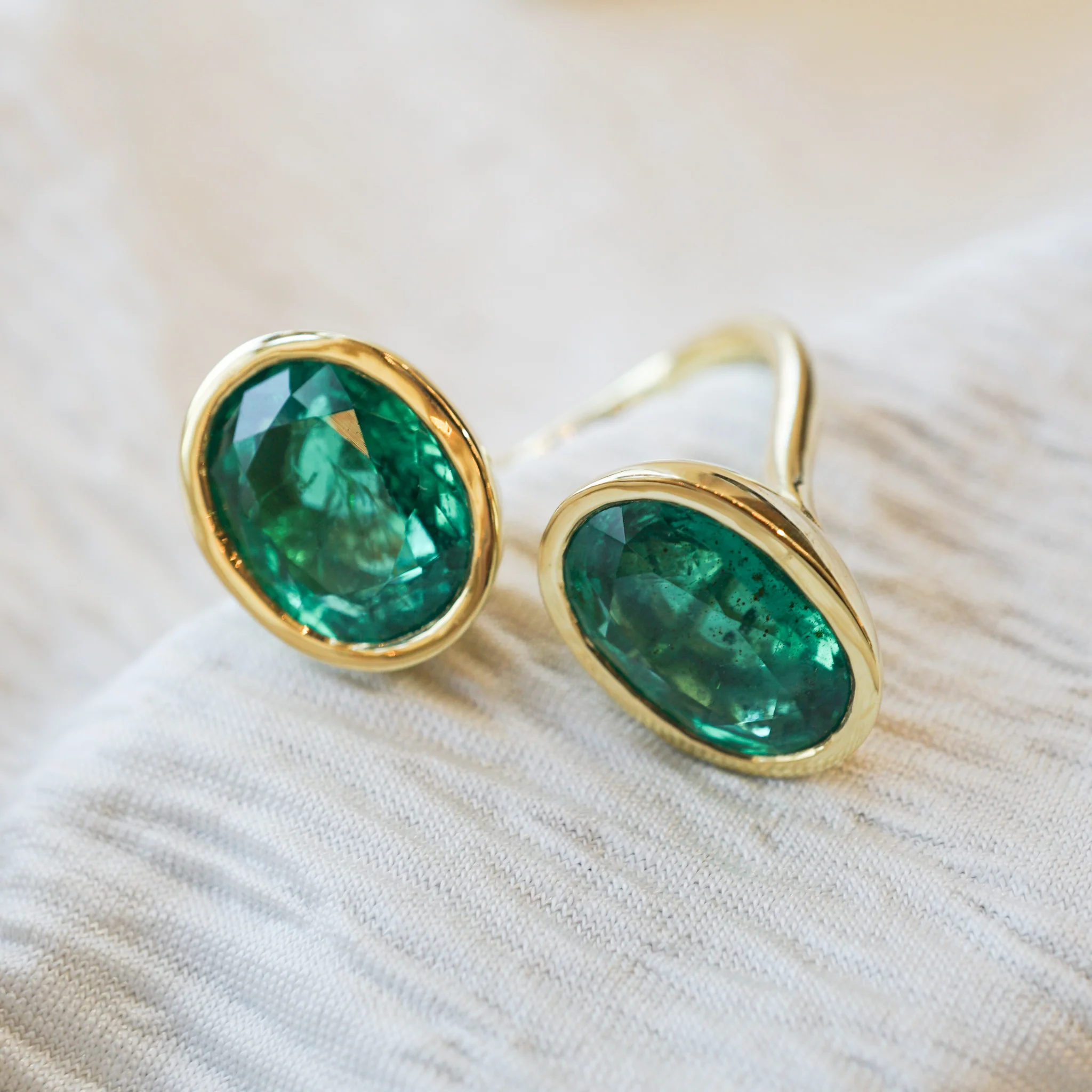 Double Oval Cut Emerald Cocktail Ring in 18k Yellow Gold - Image 6