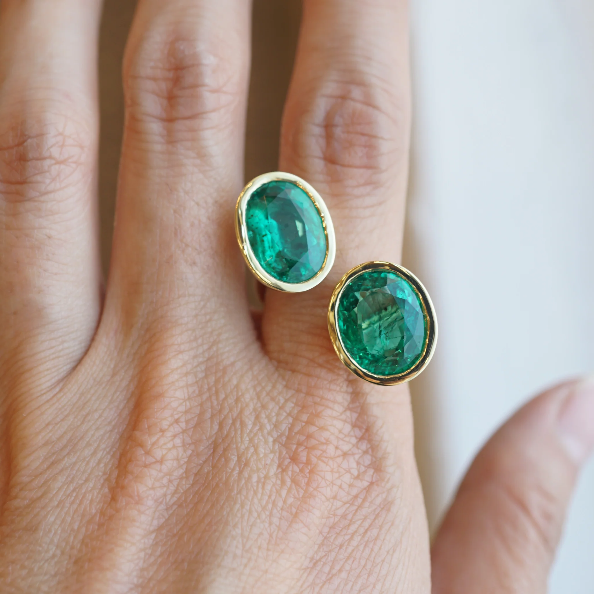 Double Oval Cut Emerald Cocktail Ring in 18k Yellow Gold - Image 7