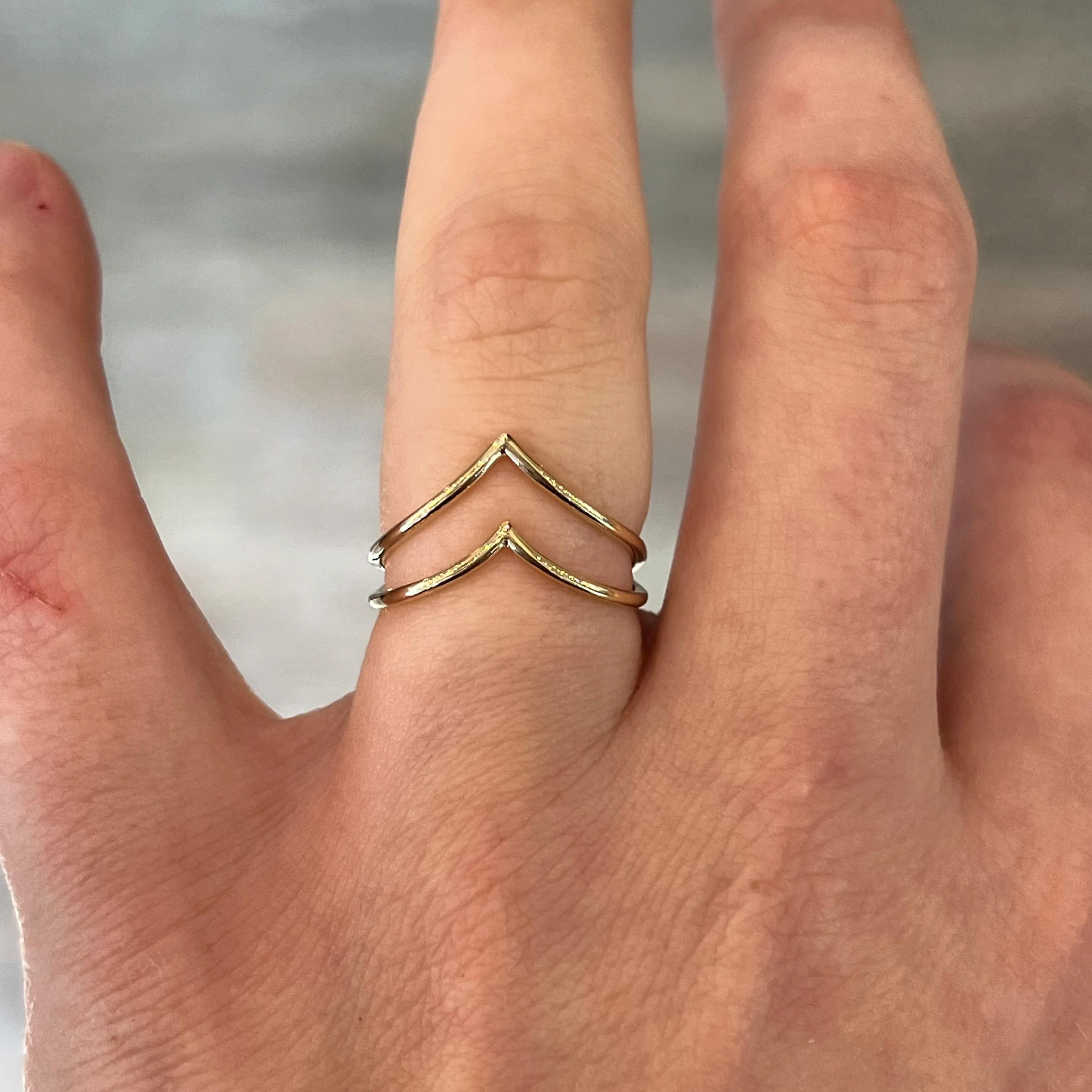 Double V Shaped Contour Wedding Band in 14k Yellow Gold - Image 6