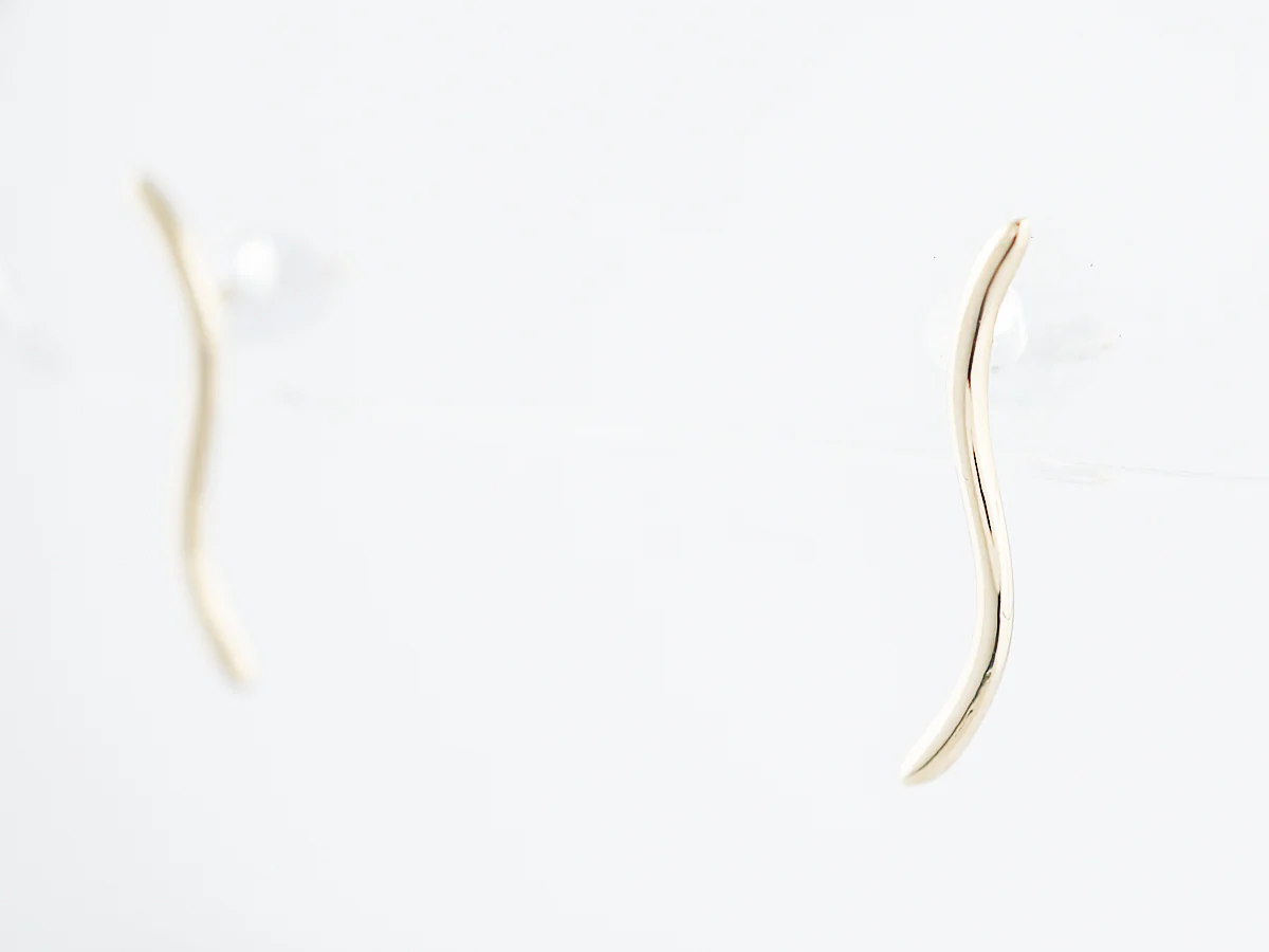 Ear Climber Earrings Modern in 14k Yellow Gold - Image 3