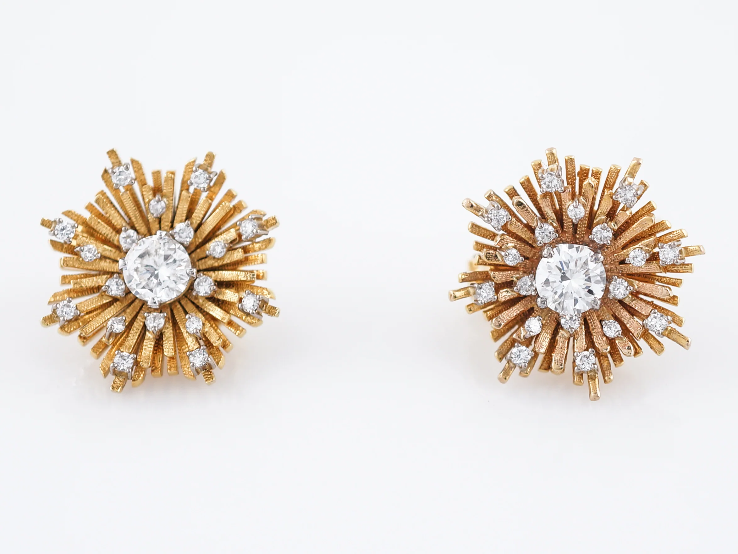 Earrings Modern 1.32 Round Brilliant Cut Diamonds in 18k Yellow Gold - Image 4
