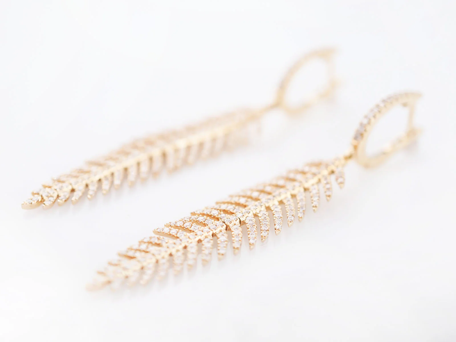 Earrings Modern 1.80 Round Brilliant Cut Diamonds in 18k Yellow Gold - Image 2