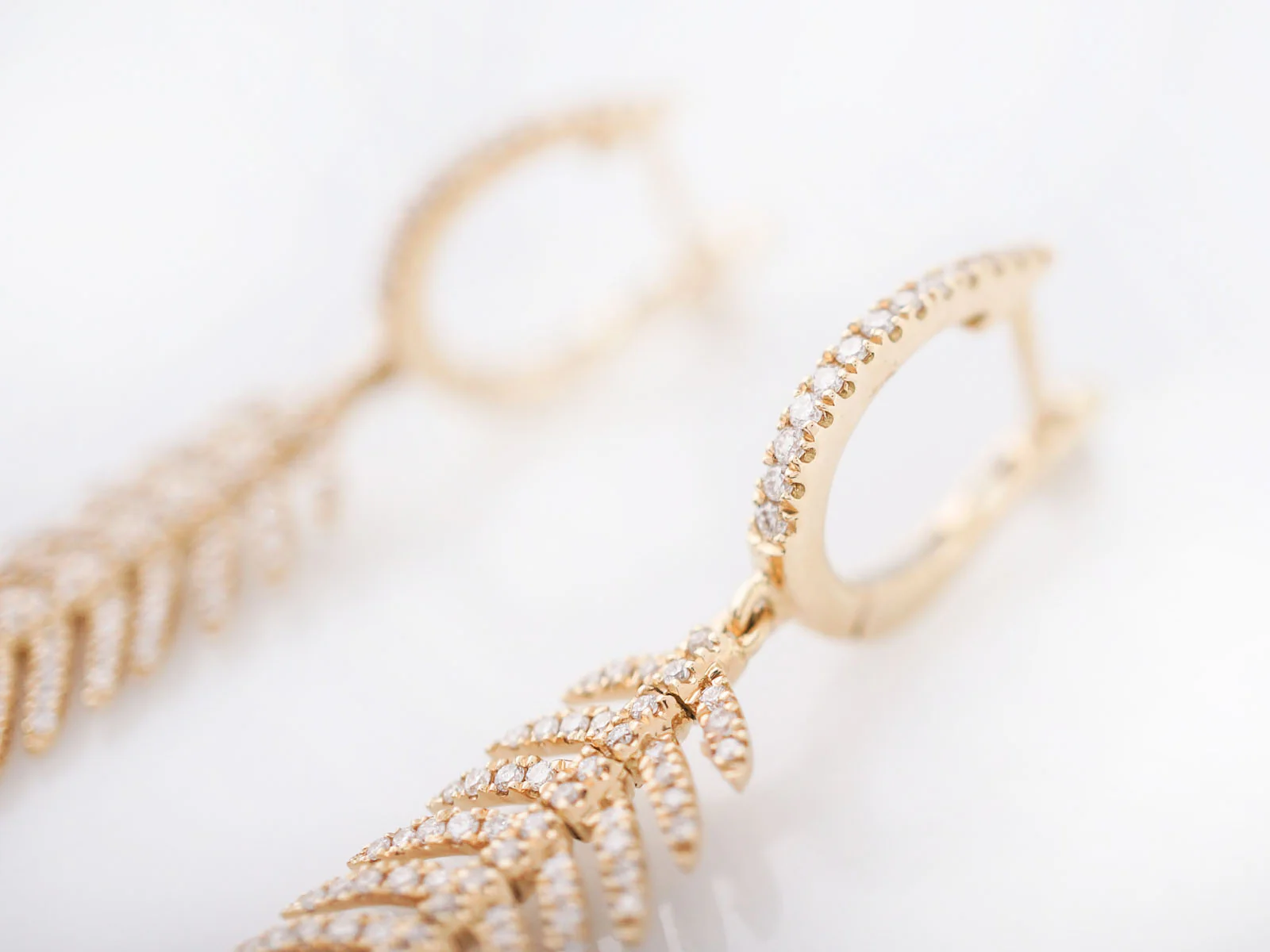Earrings Modern 1.80 Round Brilliant Cut Diamonds in 18k Yellow Gold - Image 3