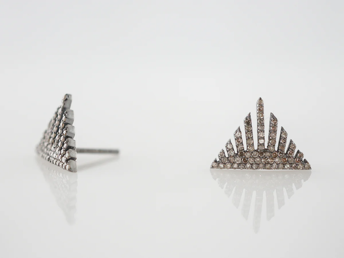 Earrings Modern .18 Round Brilliant Cut Diamonds in Sterling Silver - Image 4