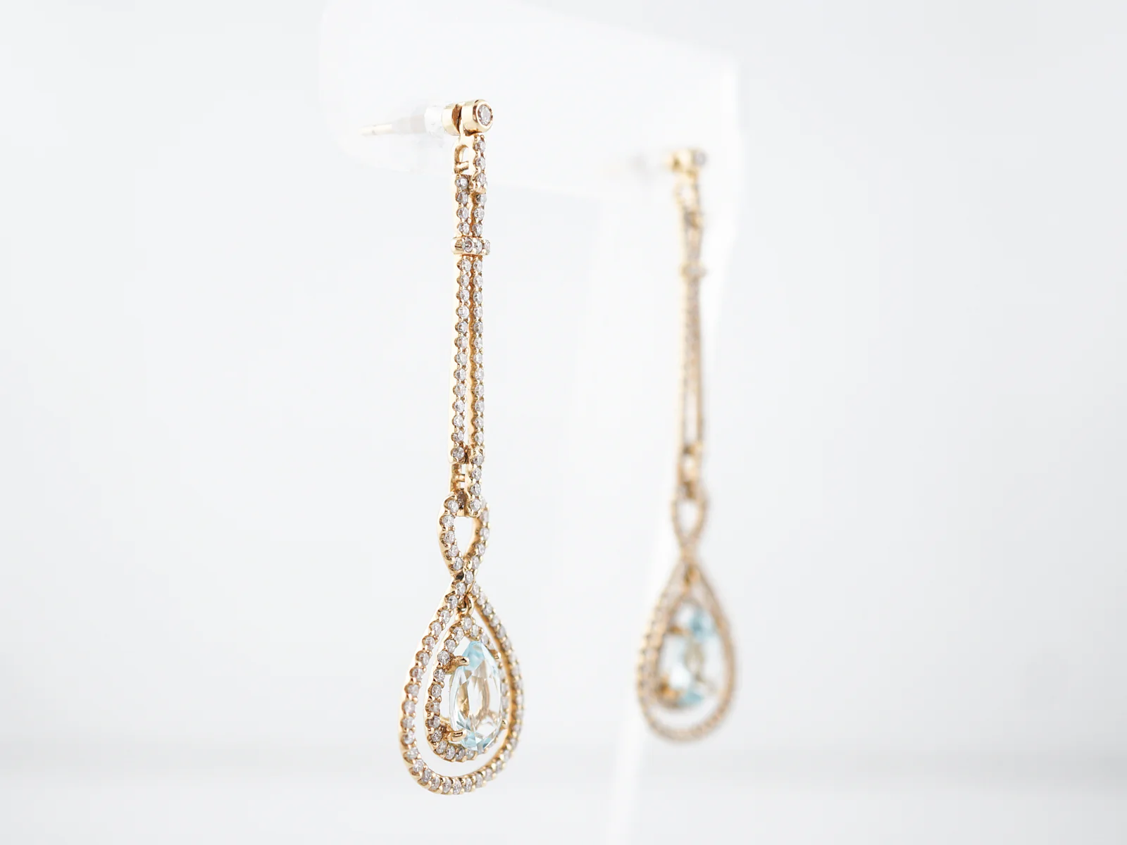 Earrings Modern 3.02 Pear Cut Aquamarine & Round Brilliant Cut Diamond in 18k Yellow Gold - Image 2