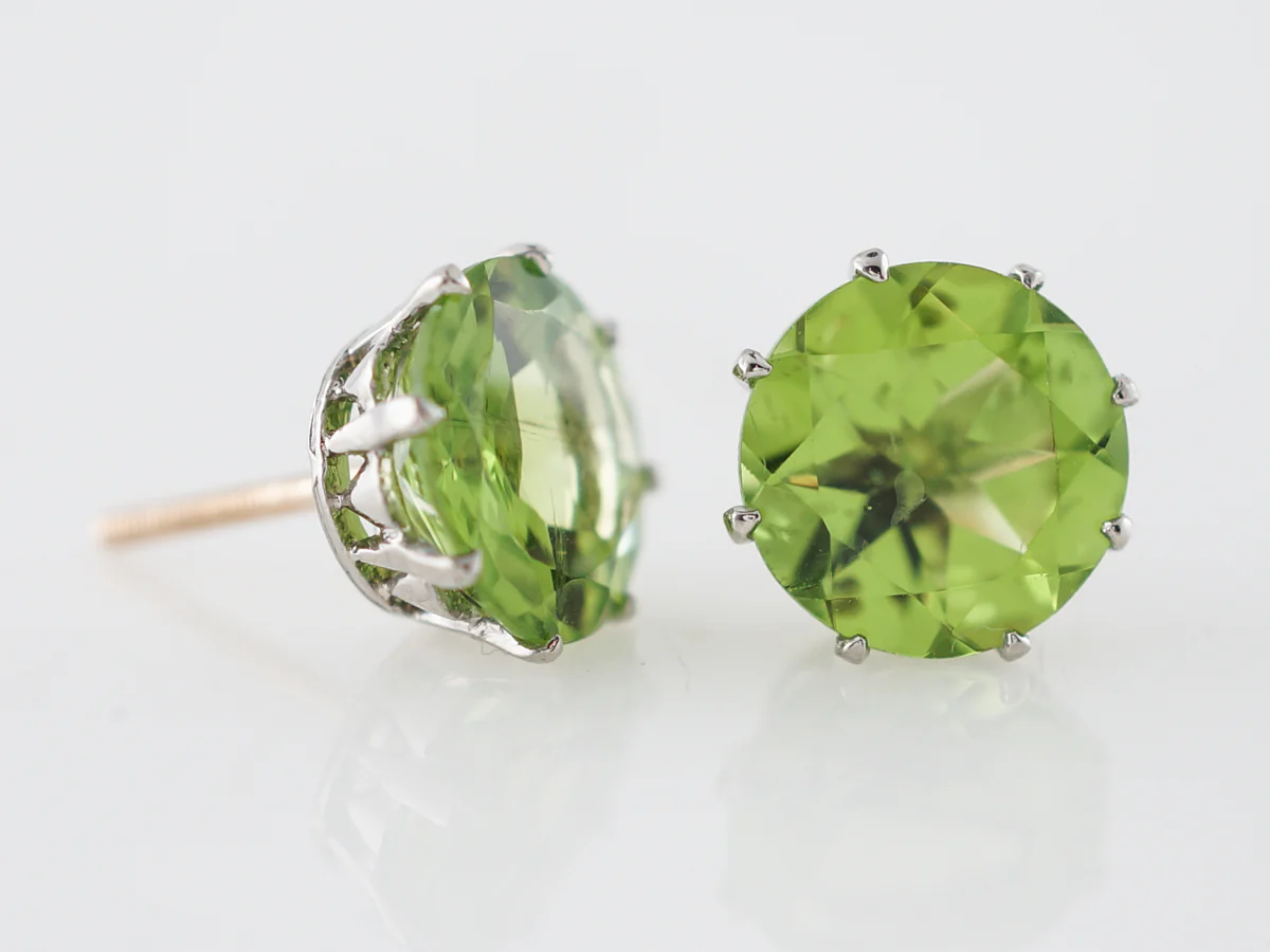 Earrings Modern 6.70 Round Cut Peridot in 18K Yellow Gold - Image 5