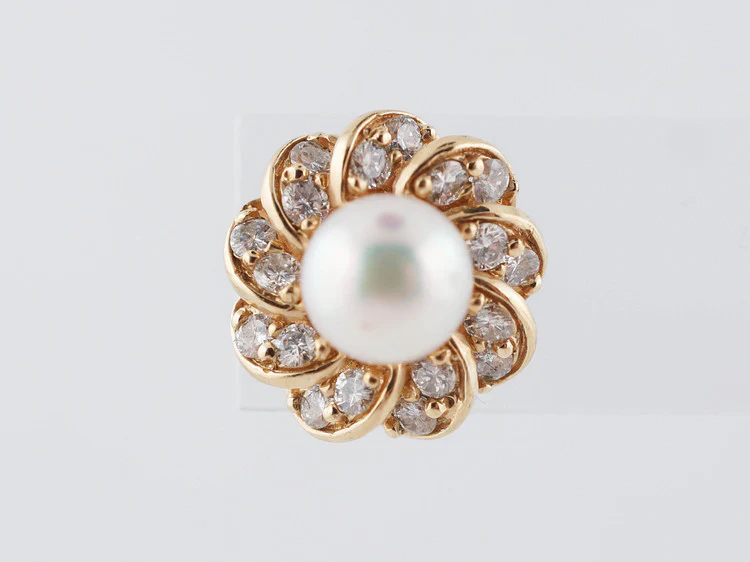 Earrings Modern Akoya Pearl in 14k Yellow Gold - Image 2
