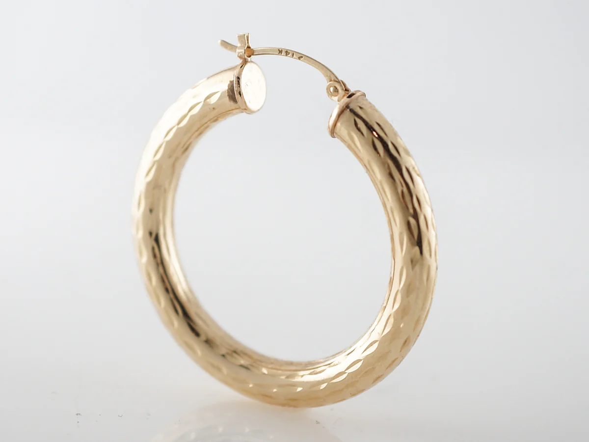 Earrings Modern in 14k Yellow Gold - Image 4