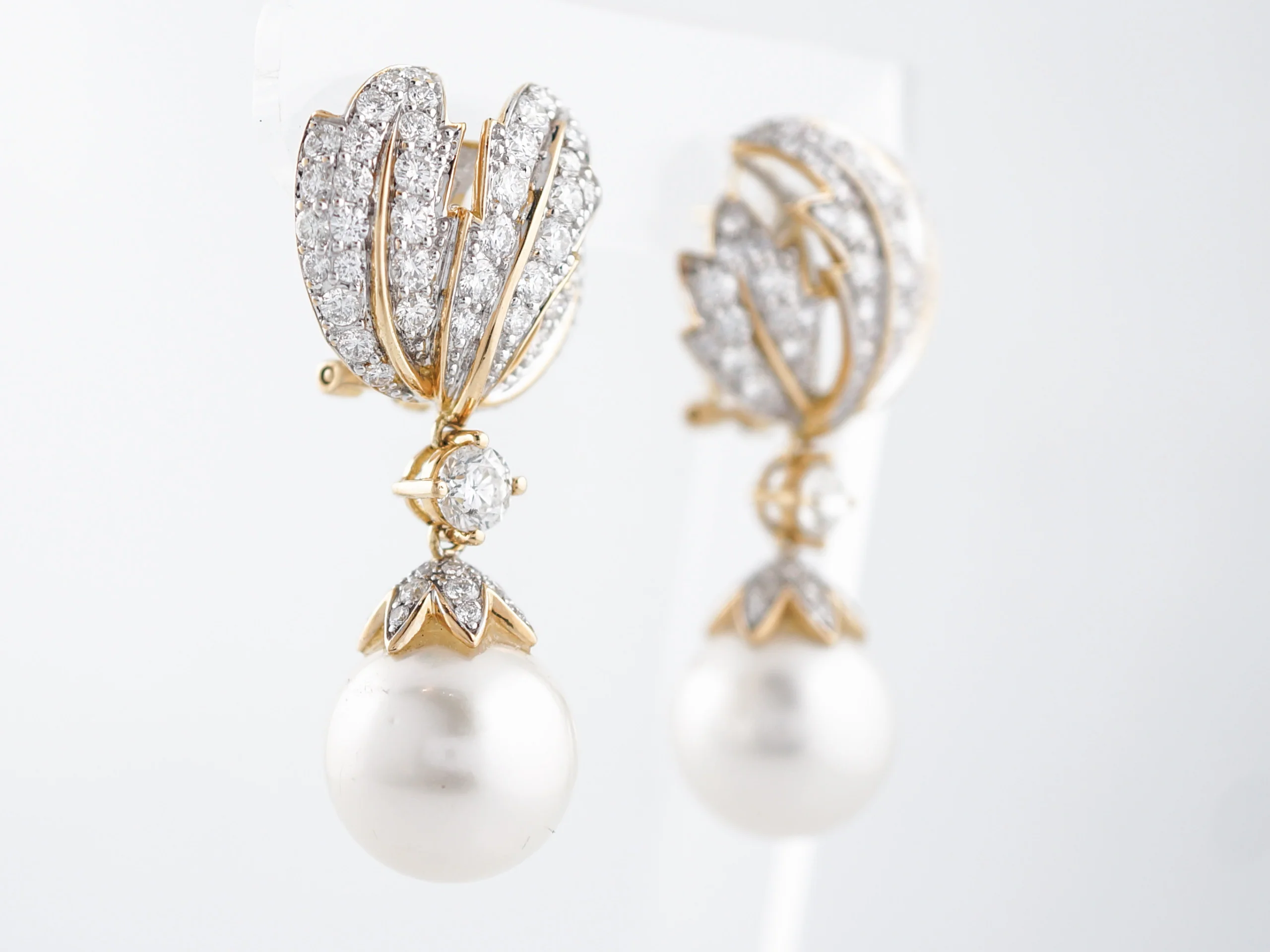 Earrings Modern South Sea Pearls & 8.20 Round Brilliant Cut Diamonds in 18K Yellow and White Gold - Image 3