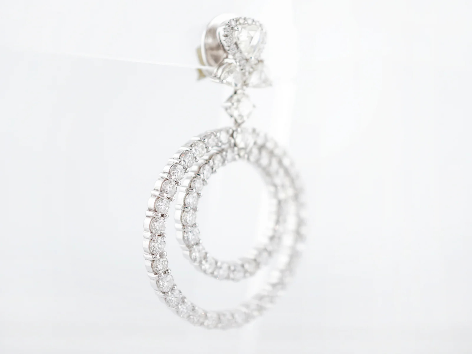 Modern Dangle Earrings 14.61 Rose & Round Brilliant Cut Diamonds in 18k White Gold - Image 4