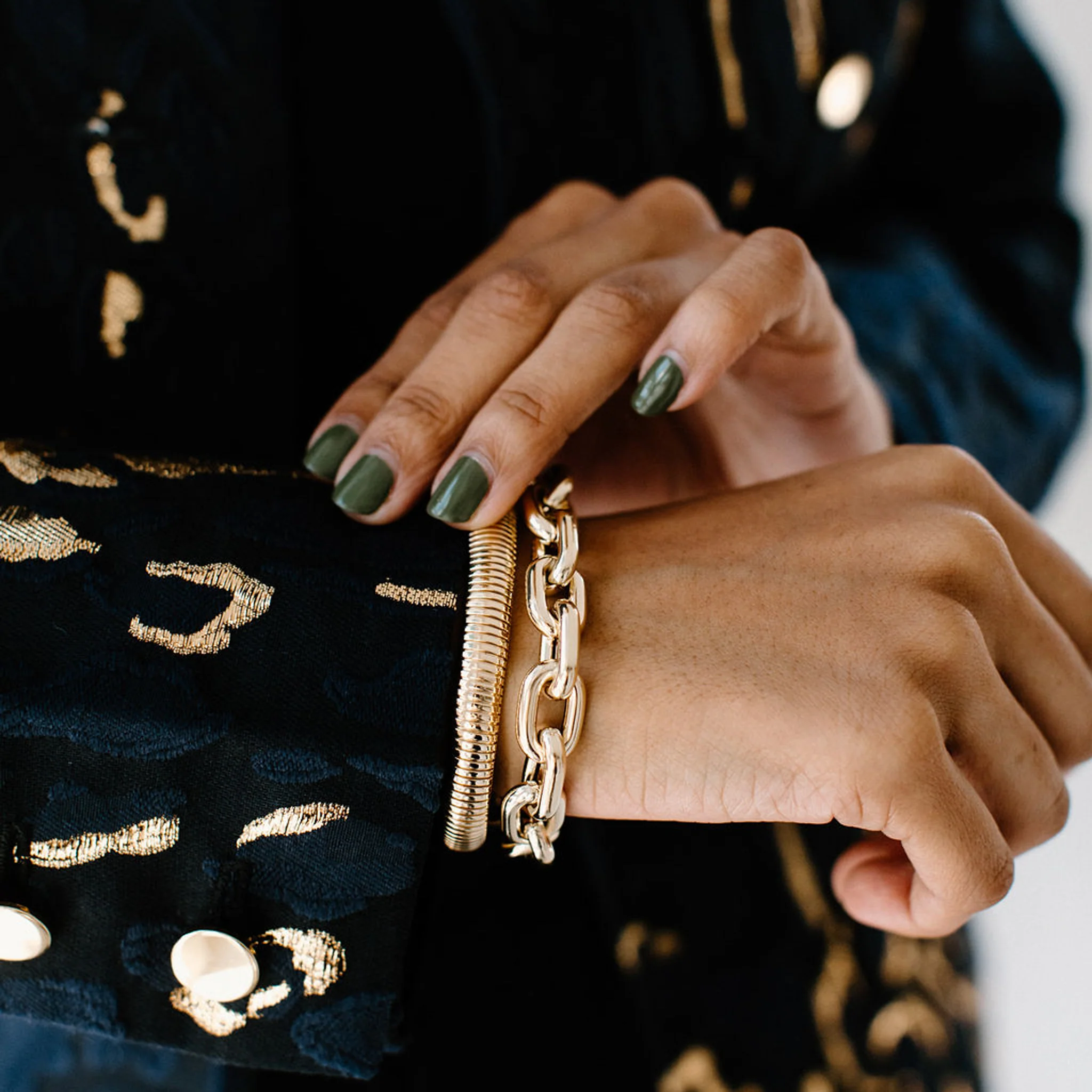 Filigree Jewelers x Eleanor Leftwich Wide Oval Link Bracelet - Image 5